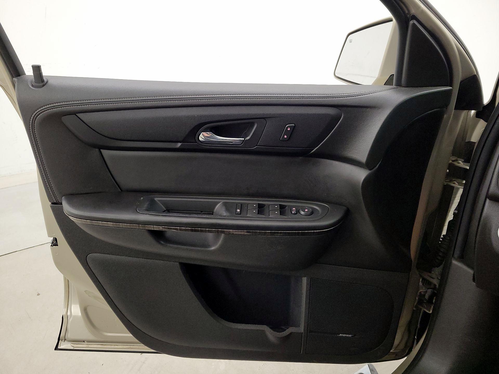 Thumbnail: 2015 GMC Acadia - 12