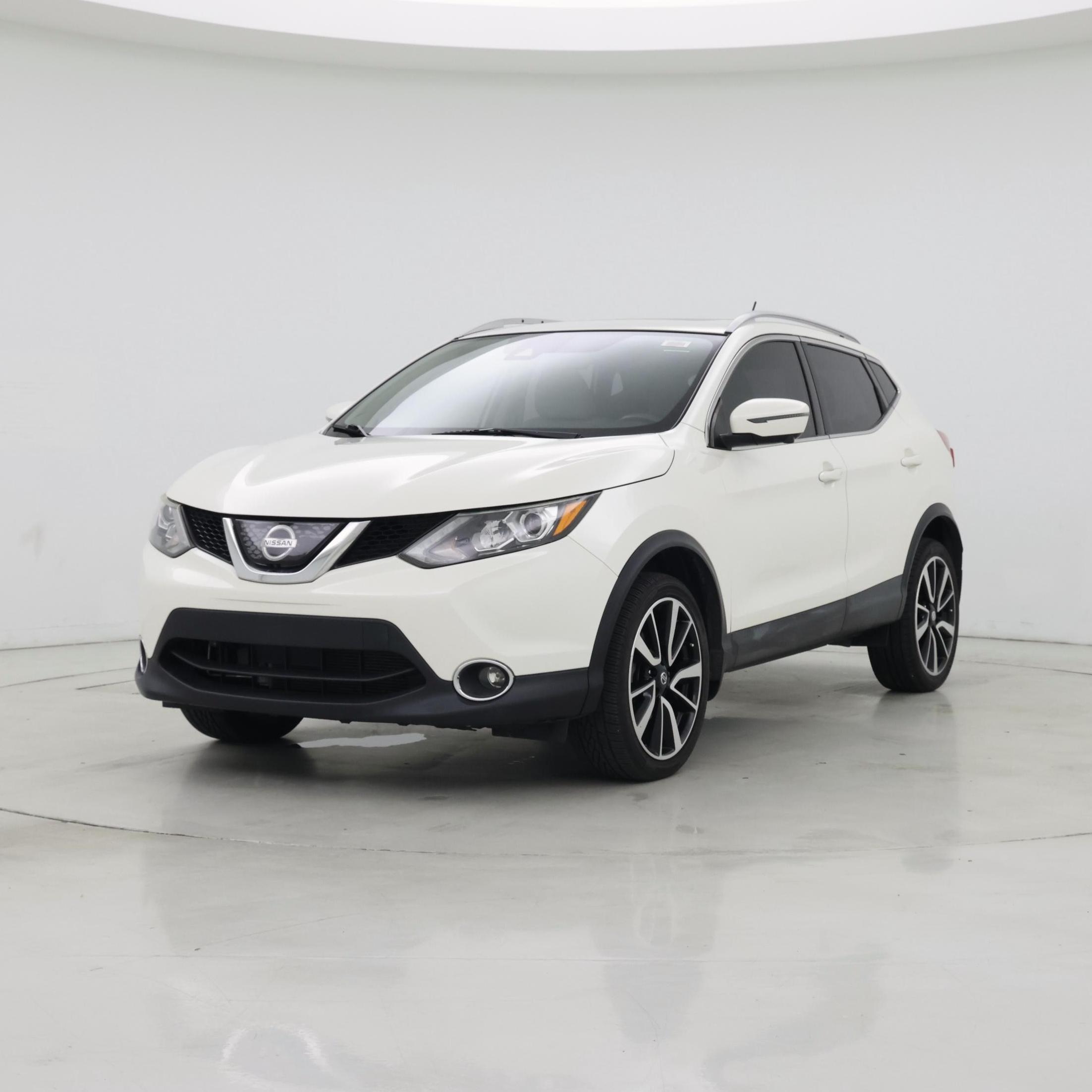 Thumbnail: 2018 Nissan Rogue Sport - 4