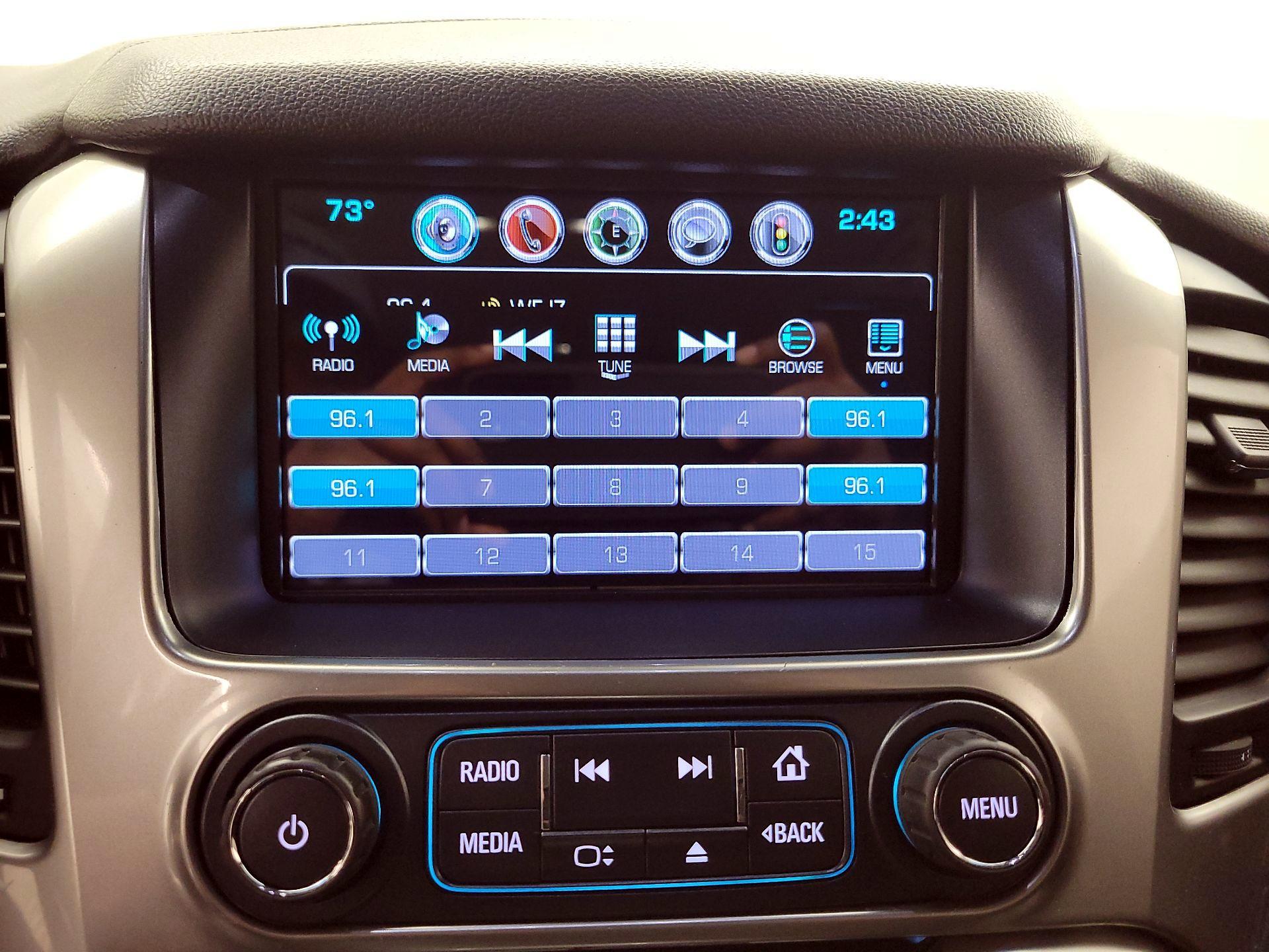 Thumbnail: 2019 Chevrolet Tahoe - 16