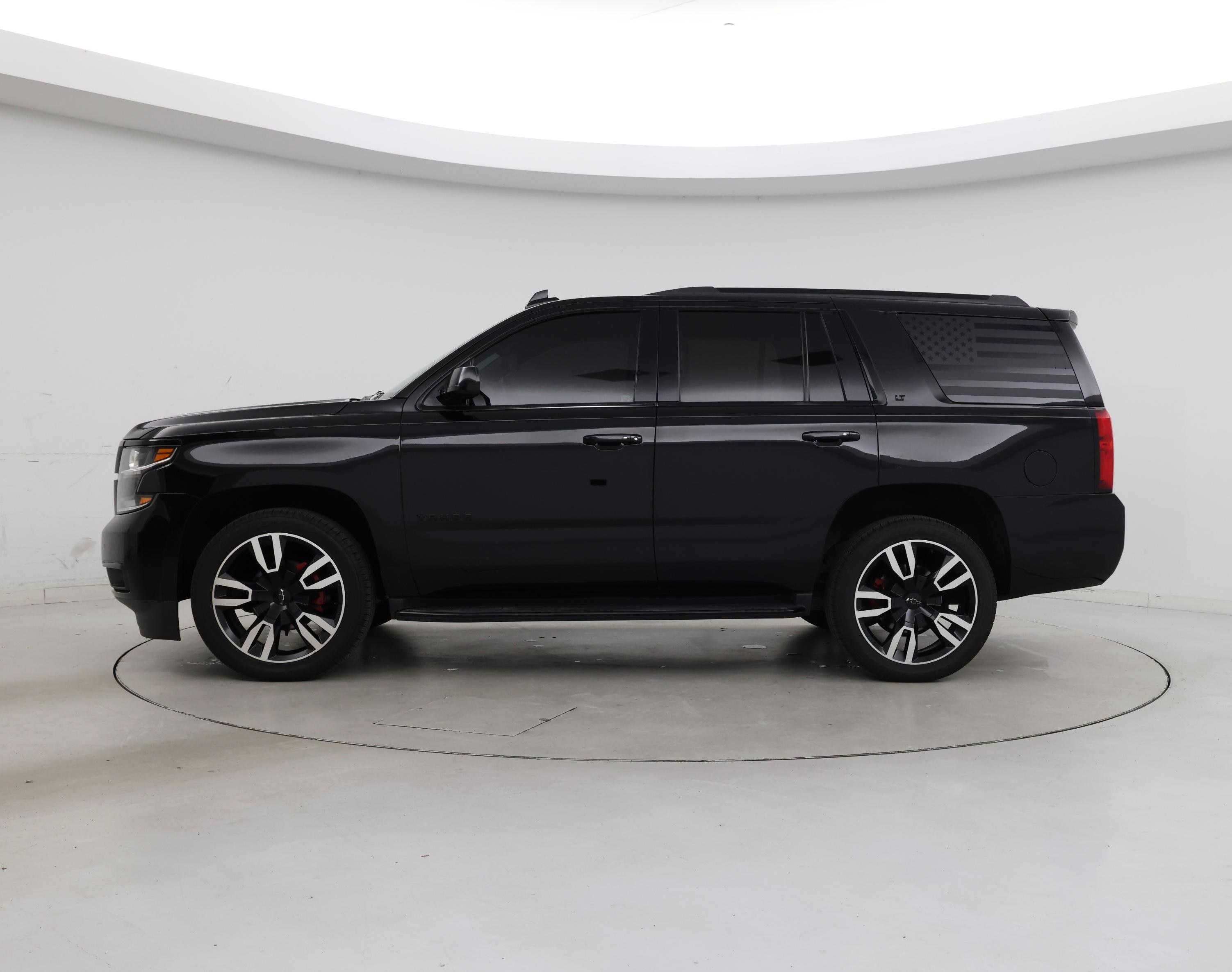 Thumbnail: 2019 Chevrolet Tahoe - 3