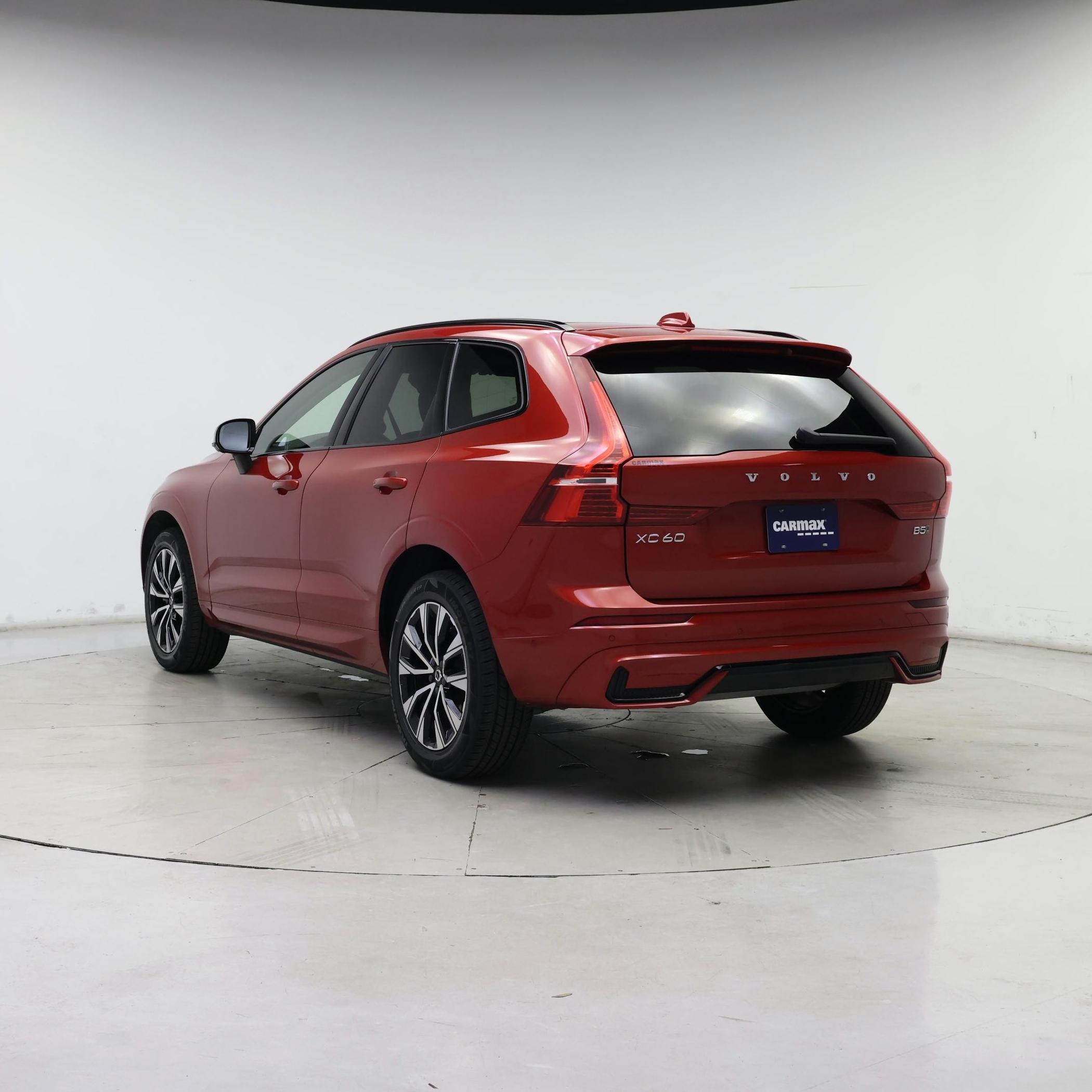 Thumbnail: 2024 Volvo XC60 - 2