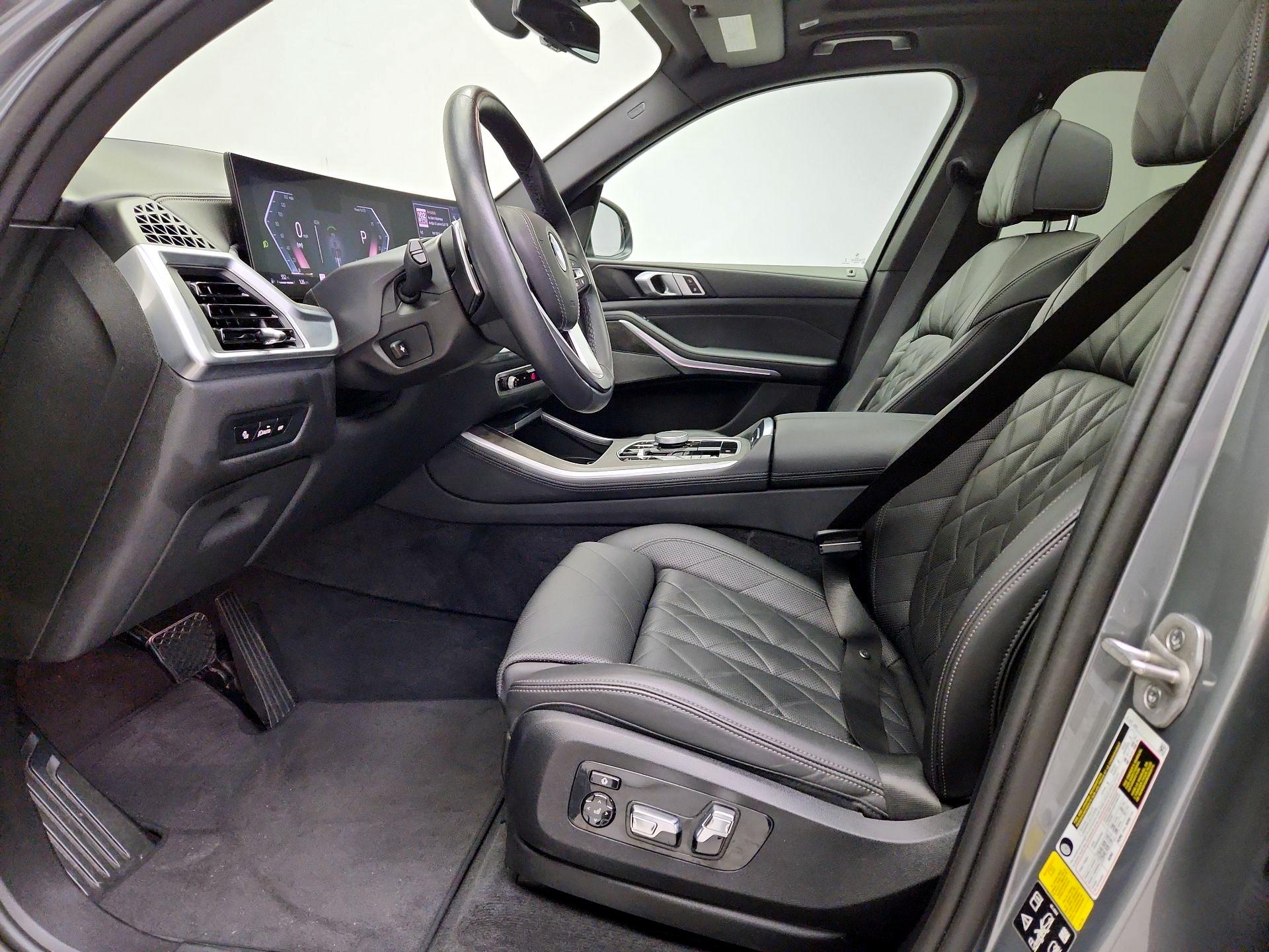 Thumbnail: 2024 BMW X5 - 11
