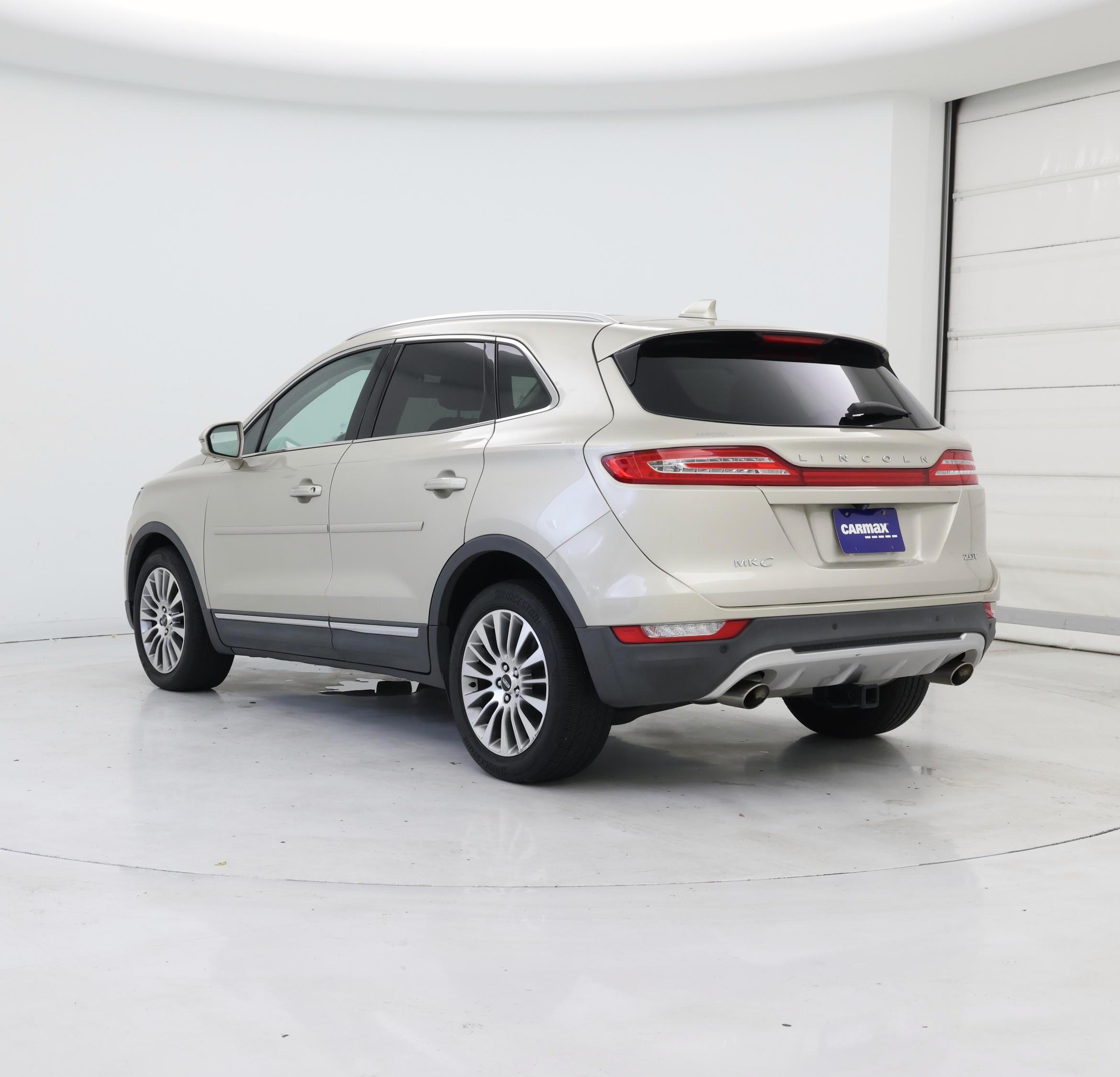 Thumbnail: 2017 Lincoln MKC - 2