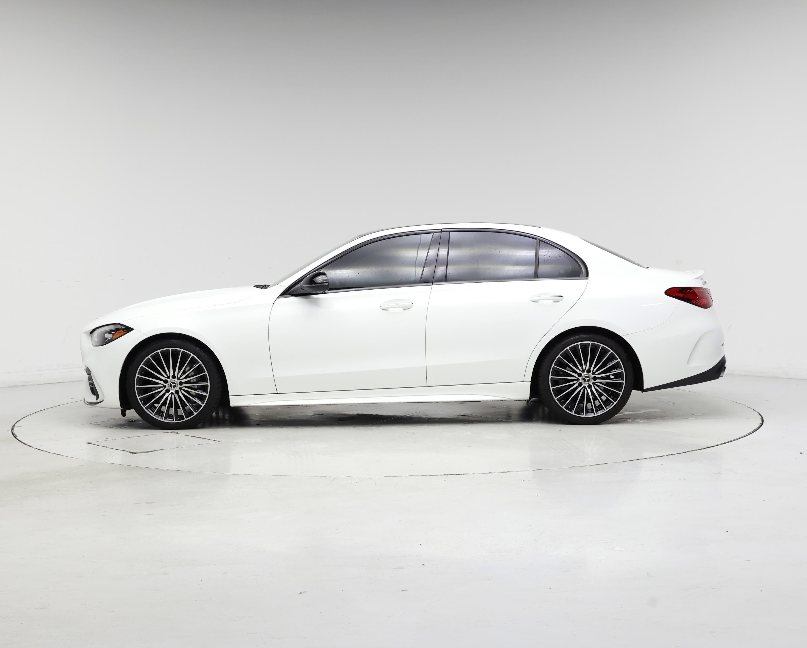 Thumbnail: 2023 Mercedes-Benz C-Class - 3