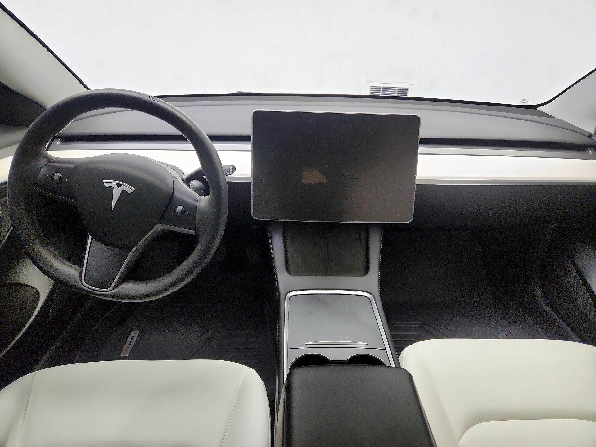 Thumbnail: 2023 Tesla Model 3 - 9