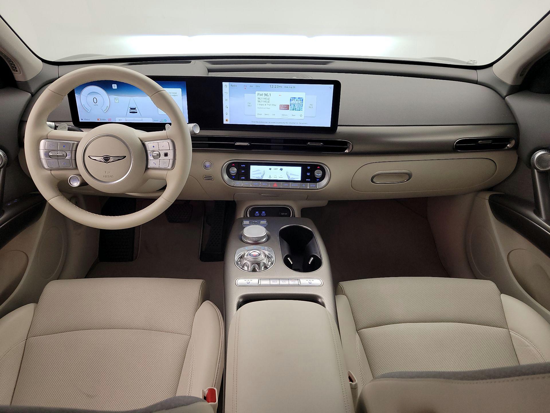 Thumbnail: 2024 Genesis GV60 - 9