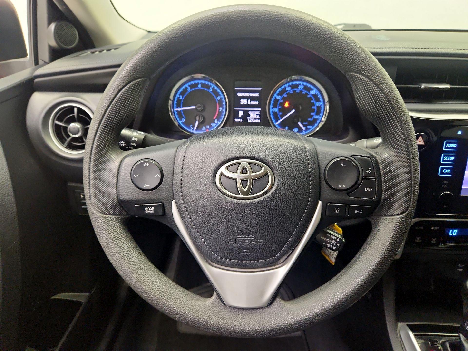 Thumbnail: 2018 Toyota Corolla - 10