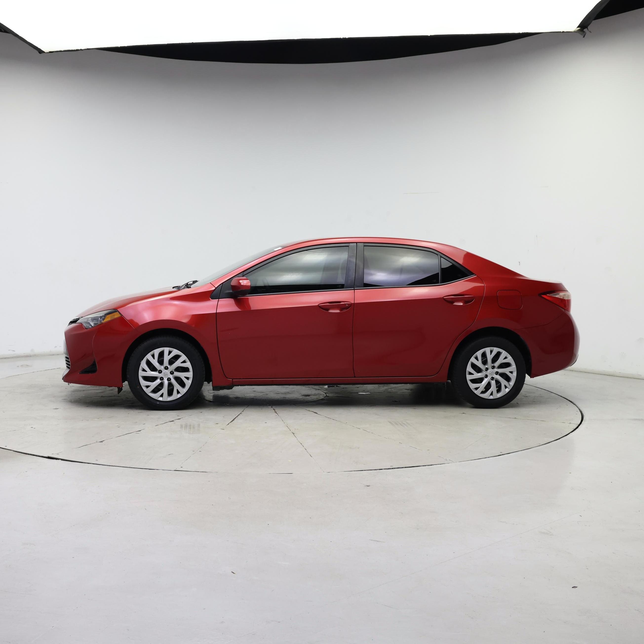 Thumbnail: 2018 Toyota Corolla - 3