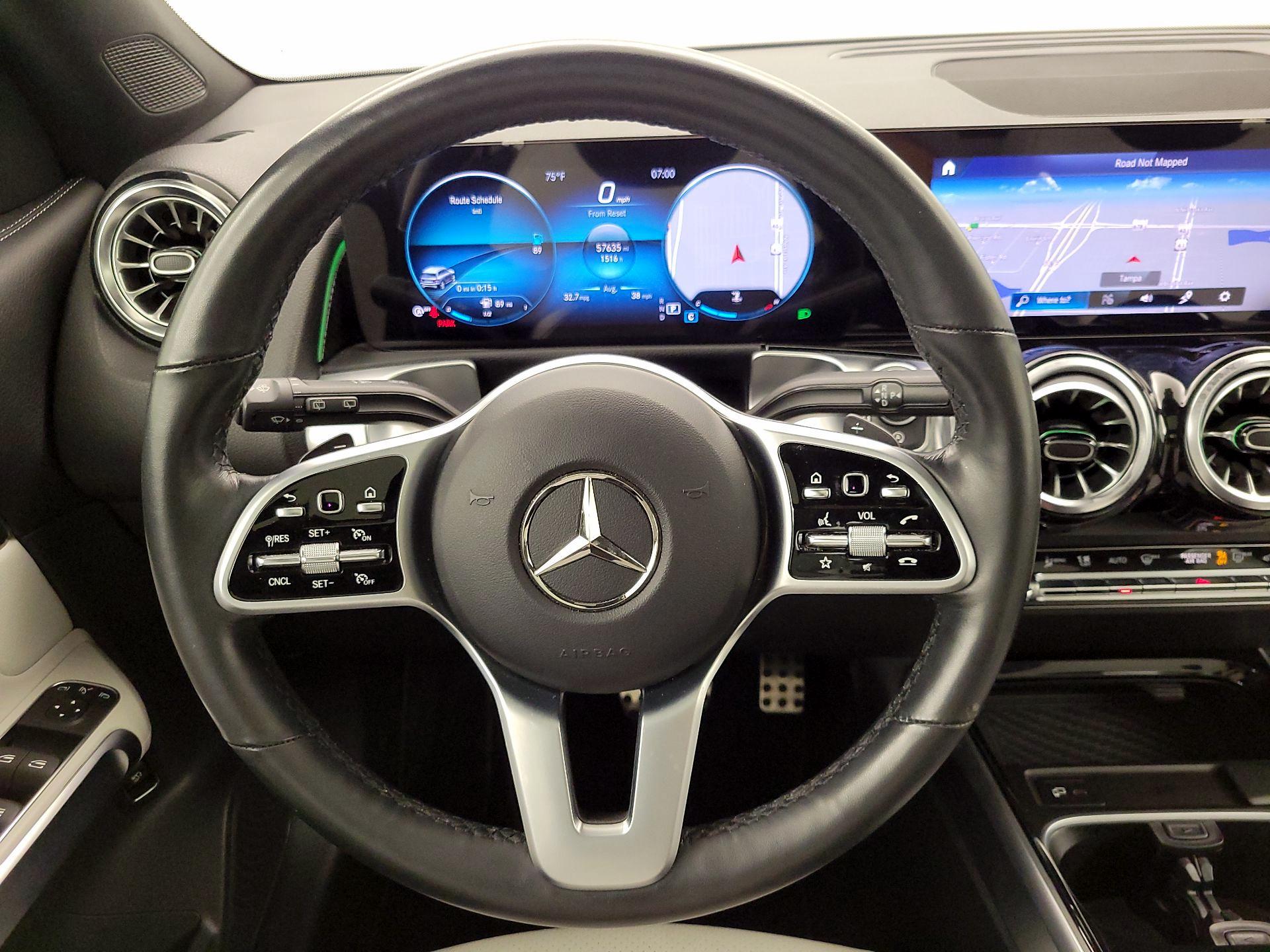 Thumbnail: 2022 Mercedes-Benz GLB - 10