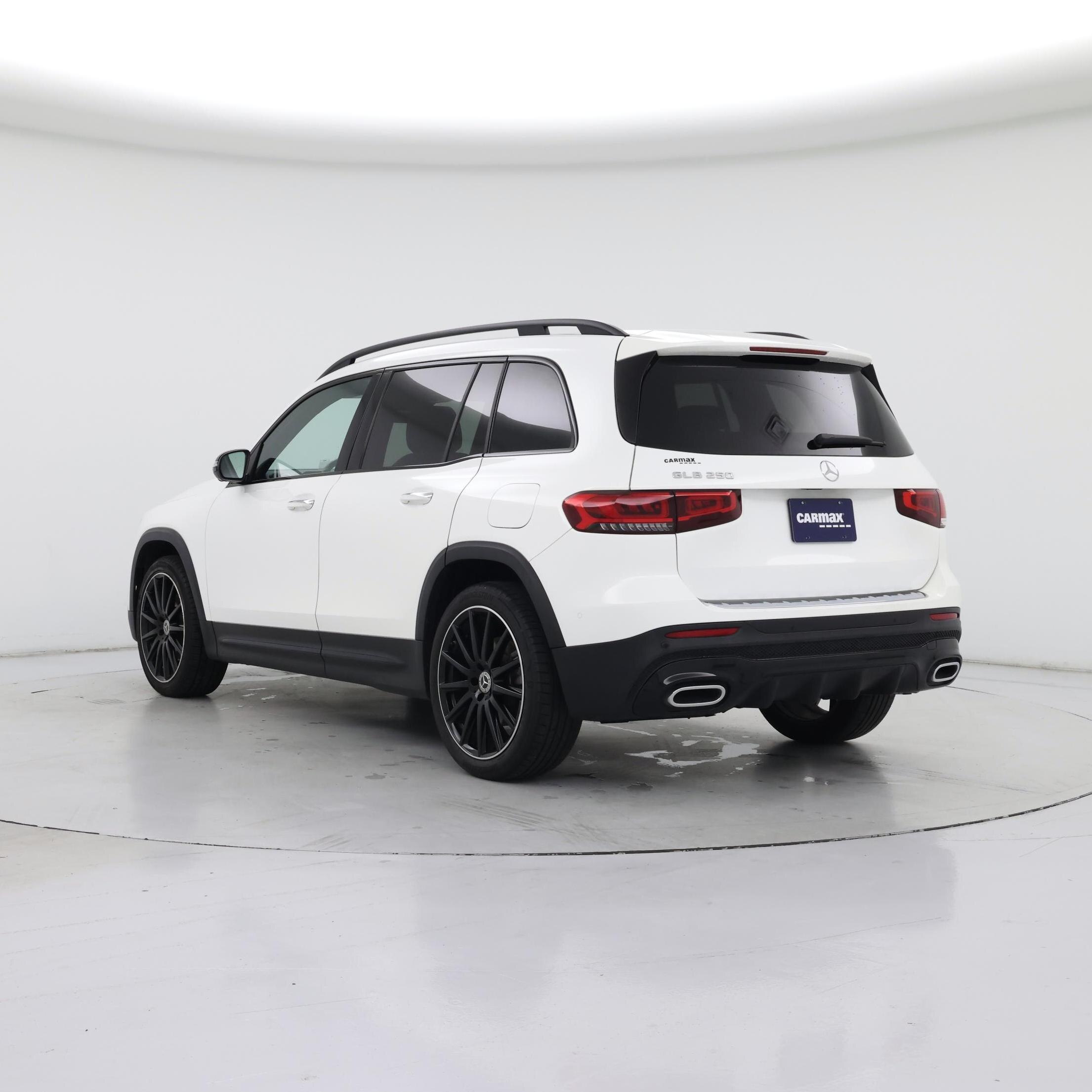 Thumbnail: 2022 Mercedes-Benz GLB - 2
