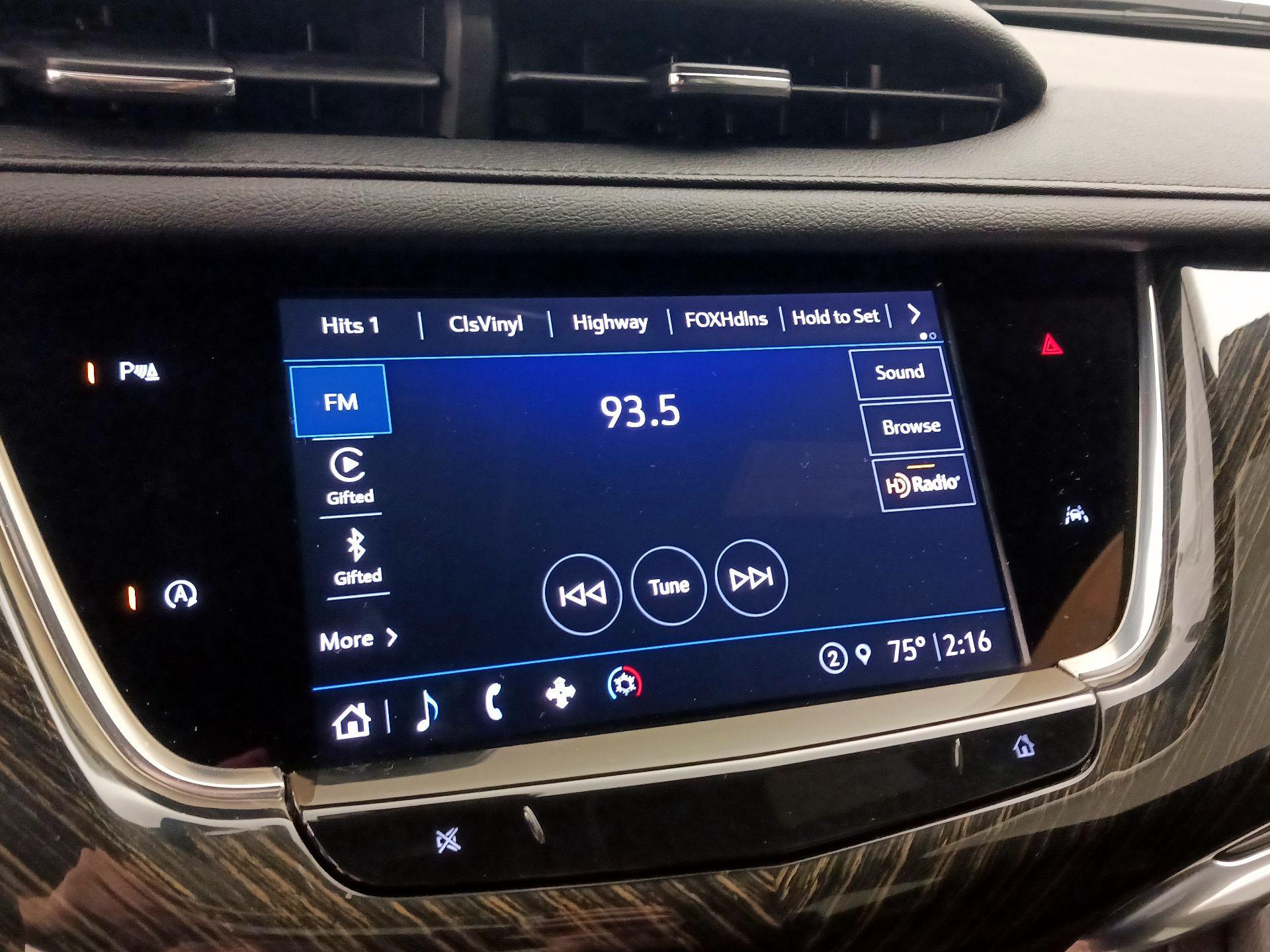 Thumbnail: 2022 Cadillac XT6 - 15