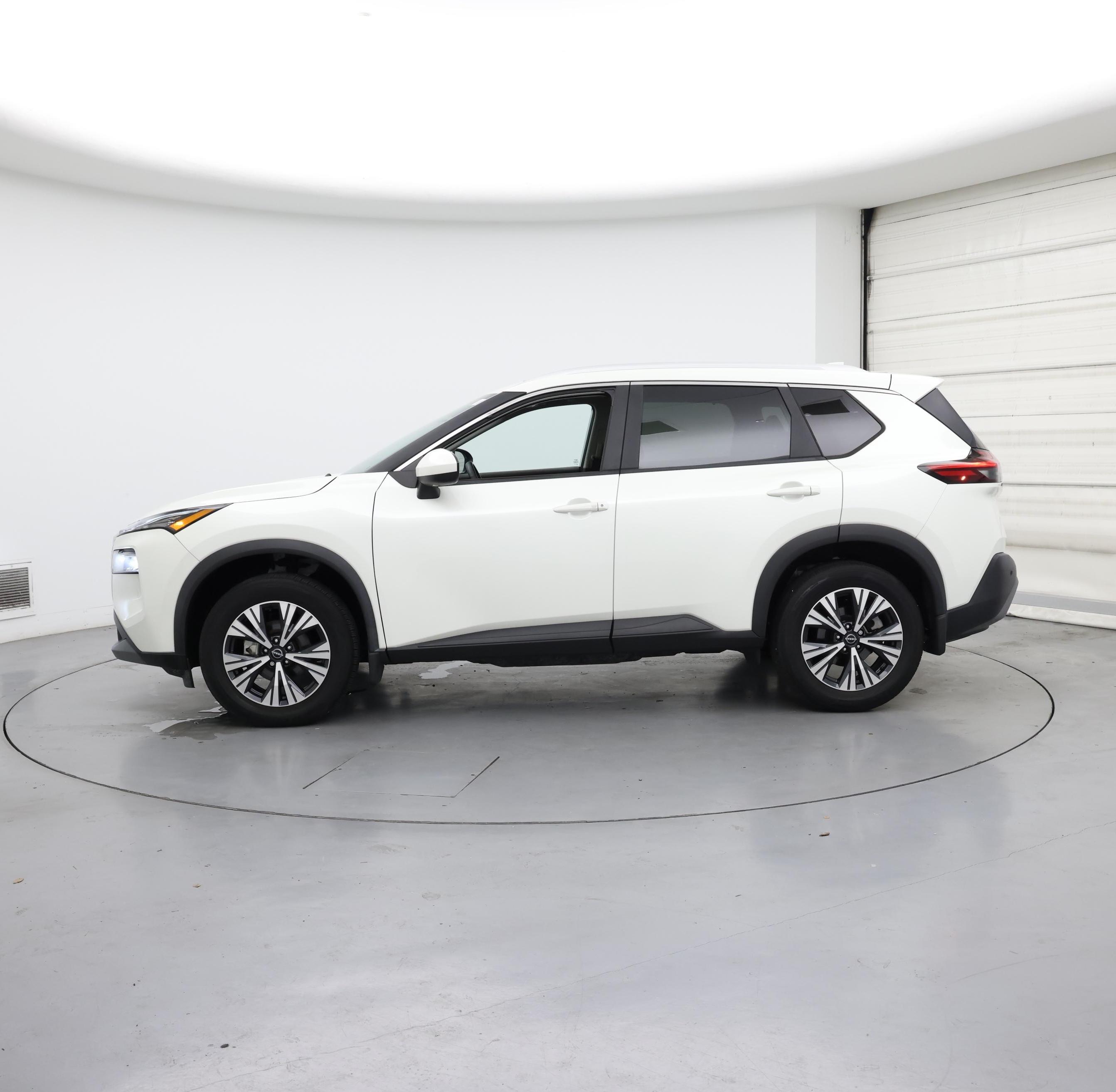 Thumbnail: 2023 Nissan Rogue - 3