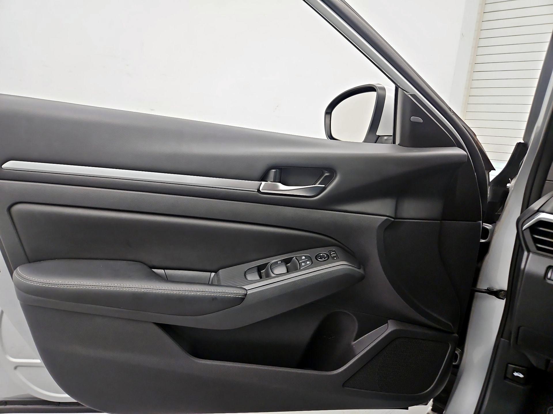 Thumbnail: 2022 Nissan Altima - 12