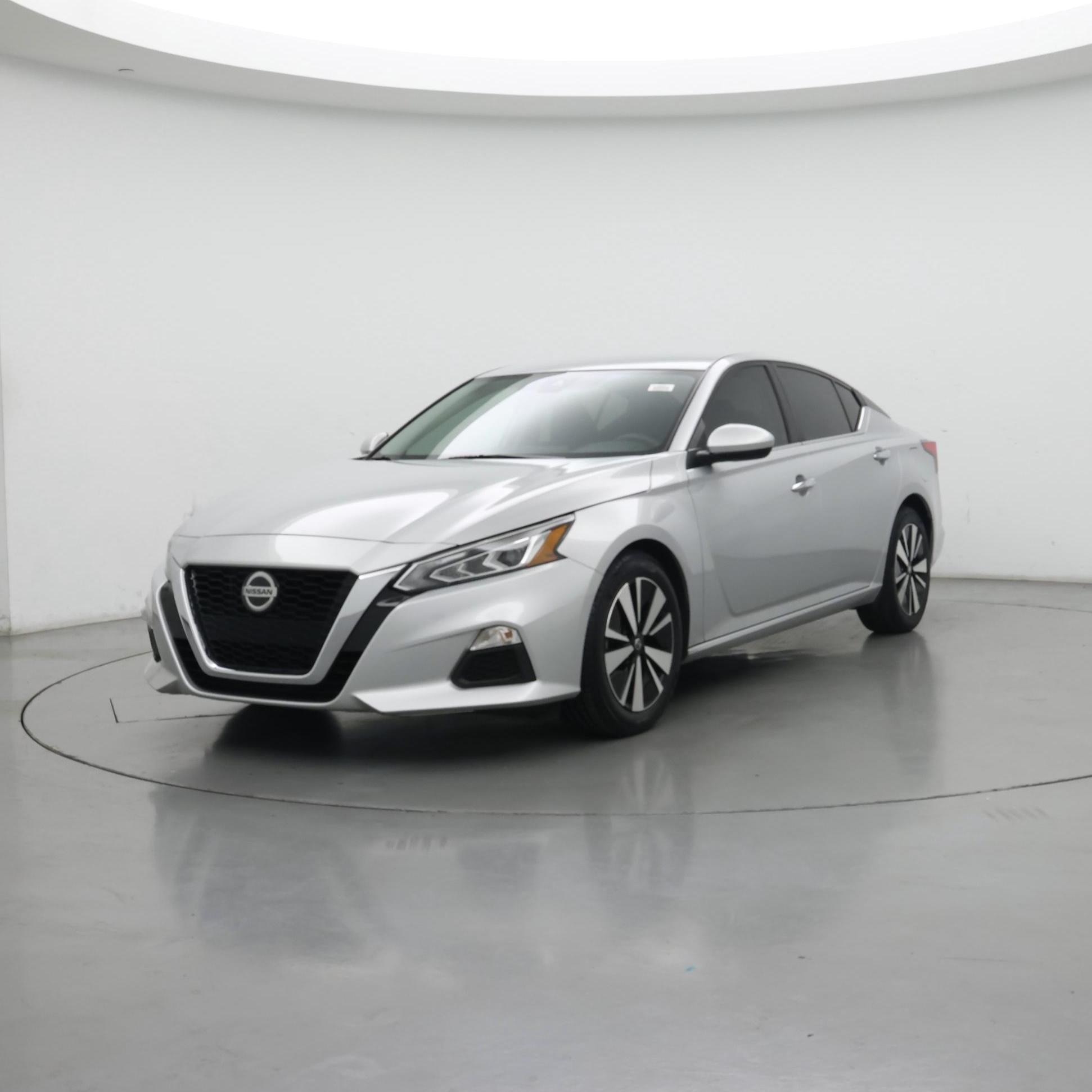 Thumbnail: 2022 Nissan Altima - 4