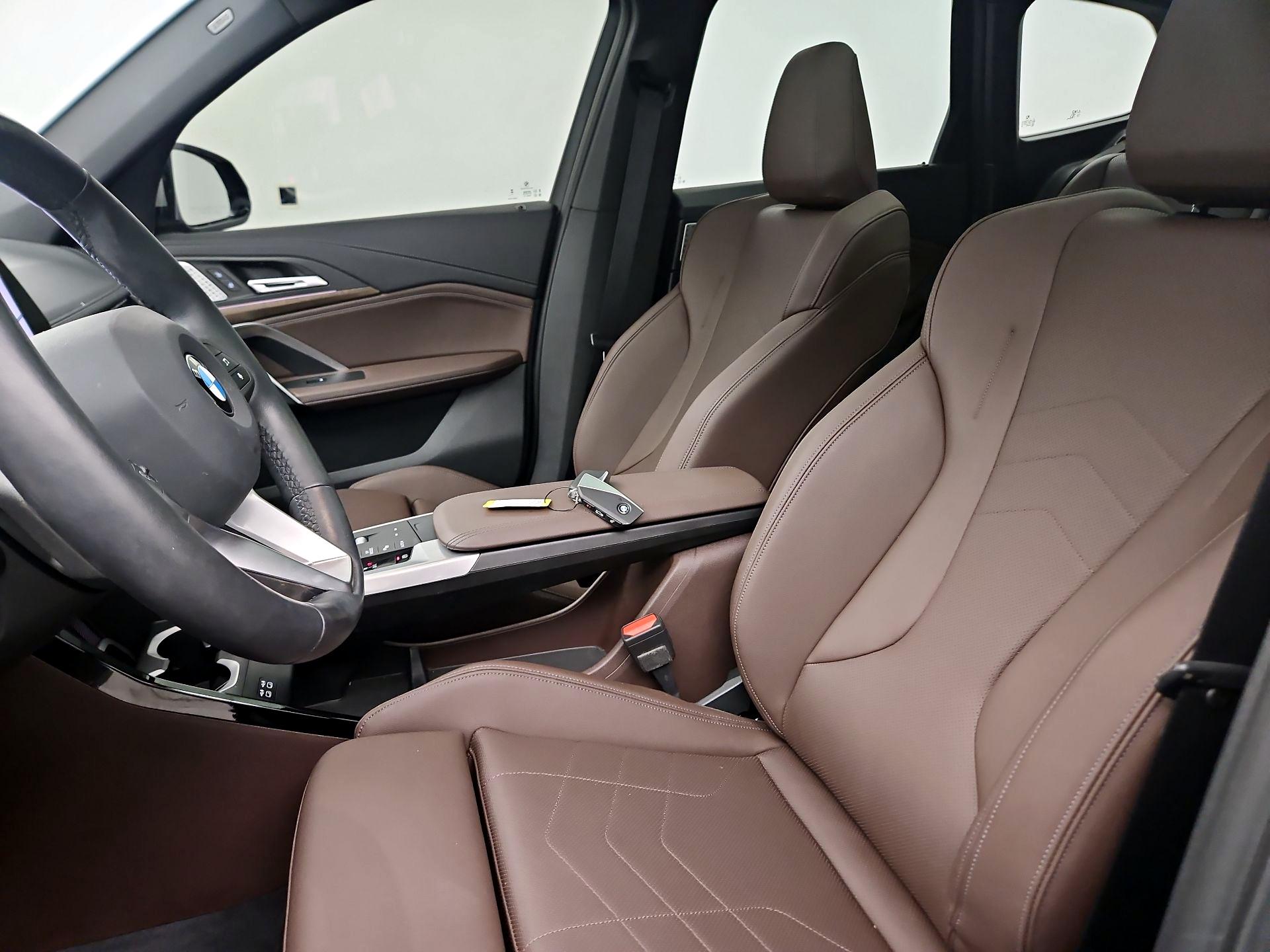 Thumbnail: 2023 BMW X1 - 11
