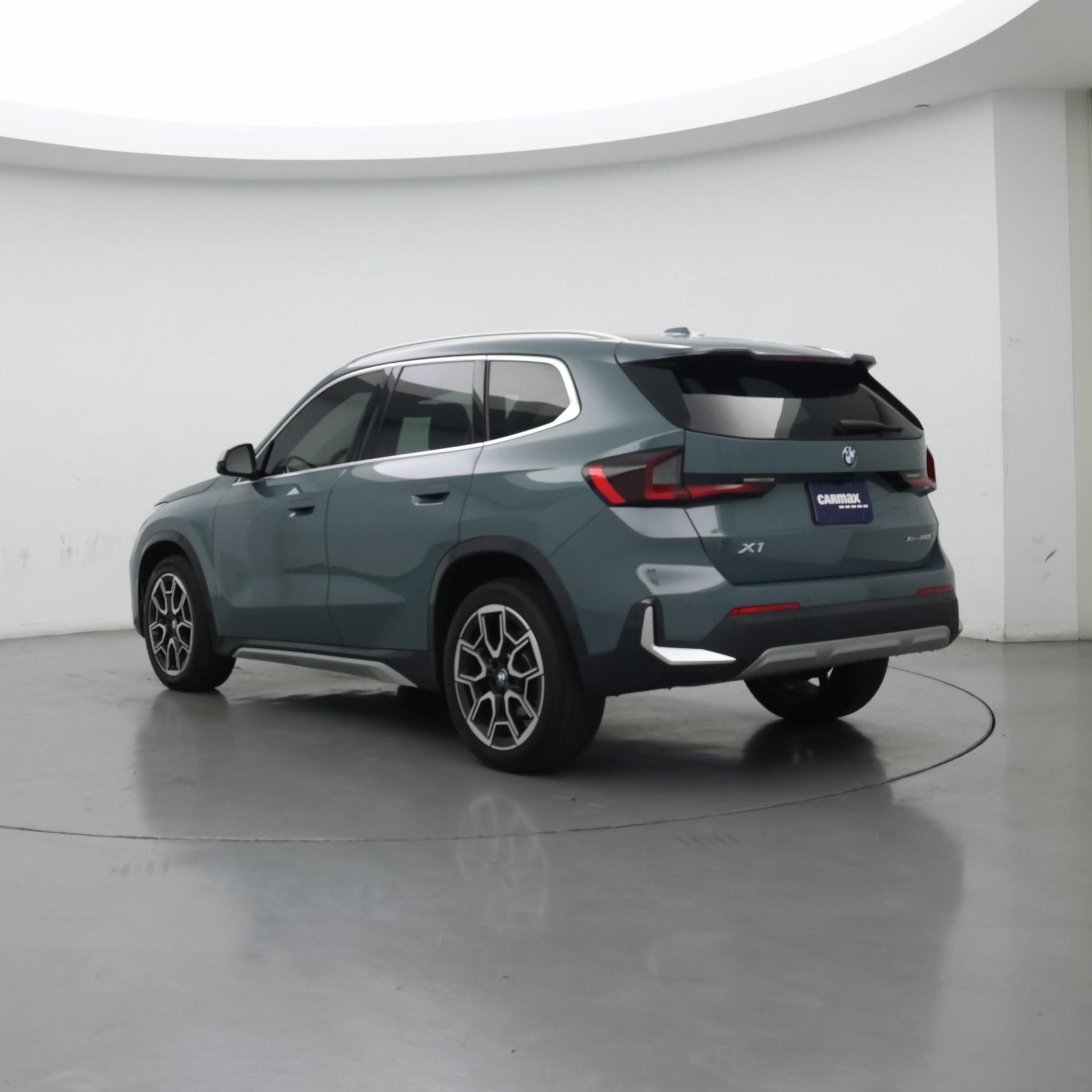 Thumbnail: 2023 BMW X1 - 2