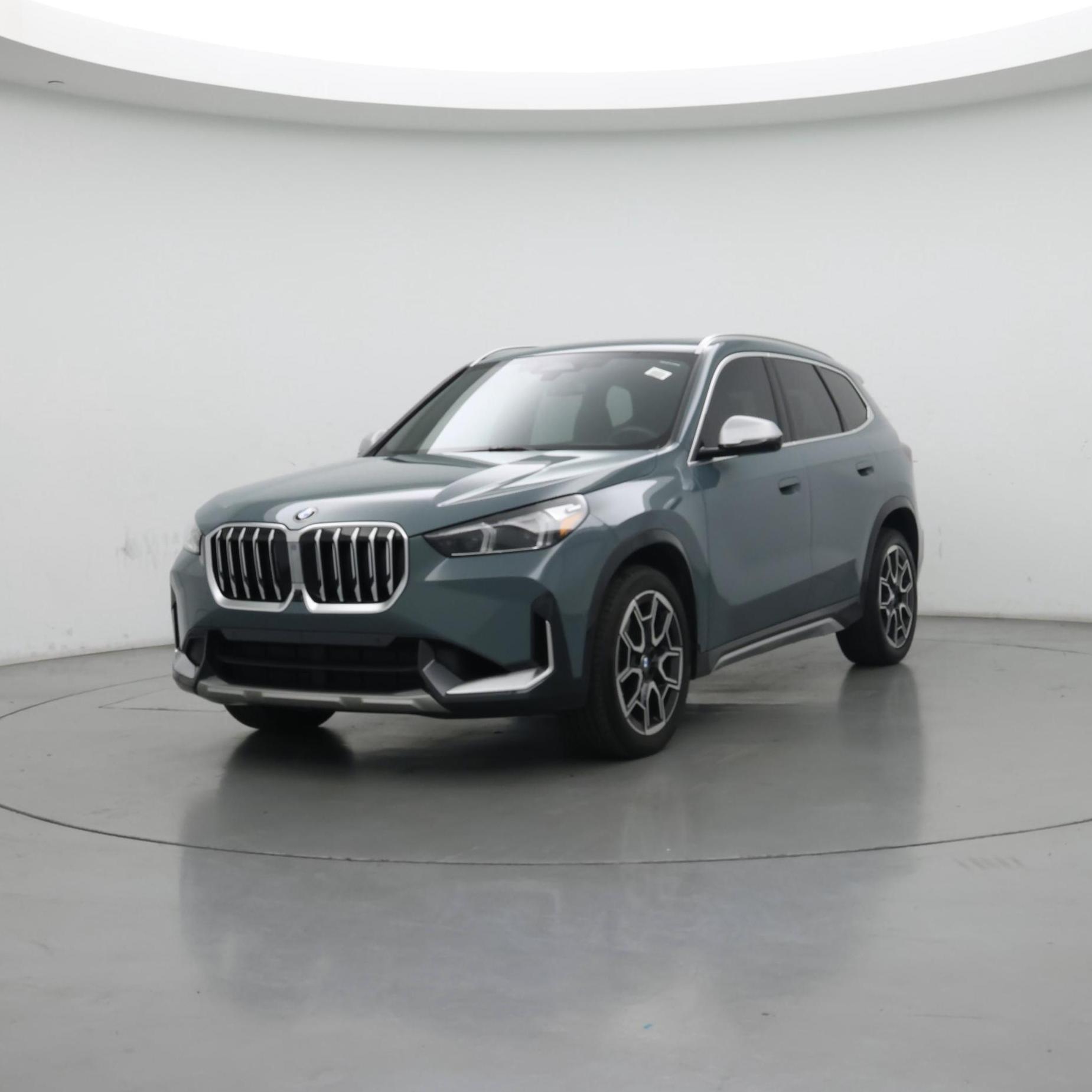 Thumbnail: 2023 BMW X1 - 4
