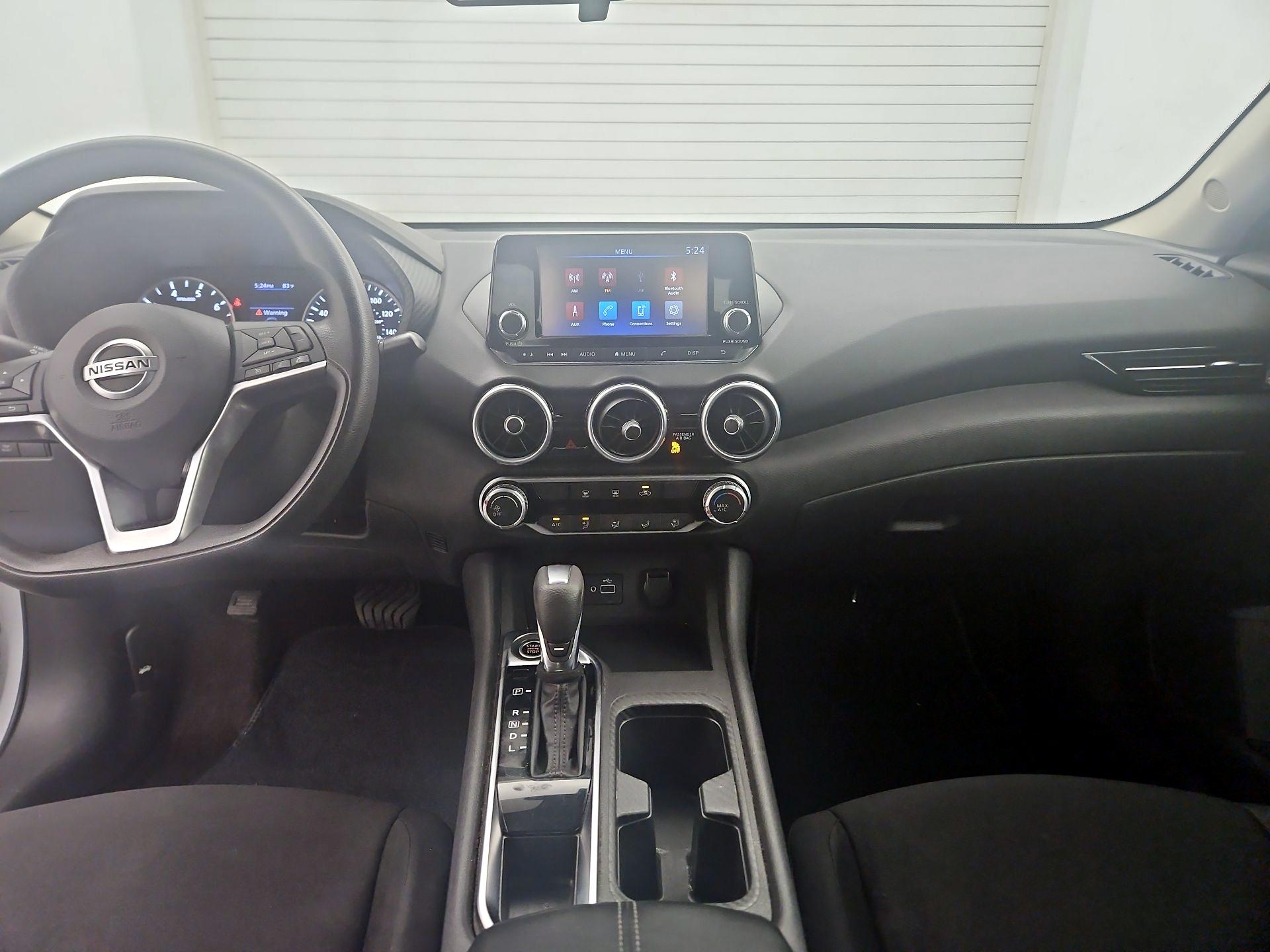 Thumbnail: 2020 Nissan Sentra - 9