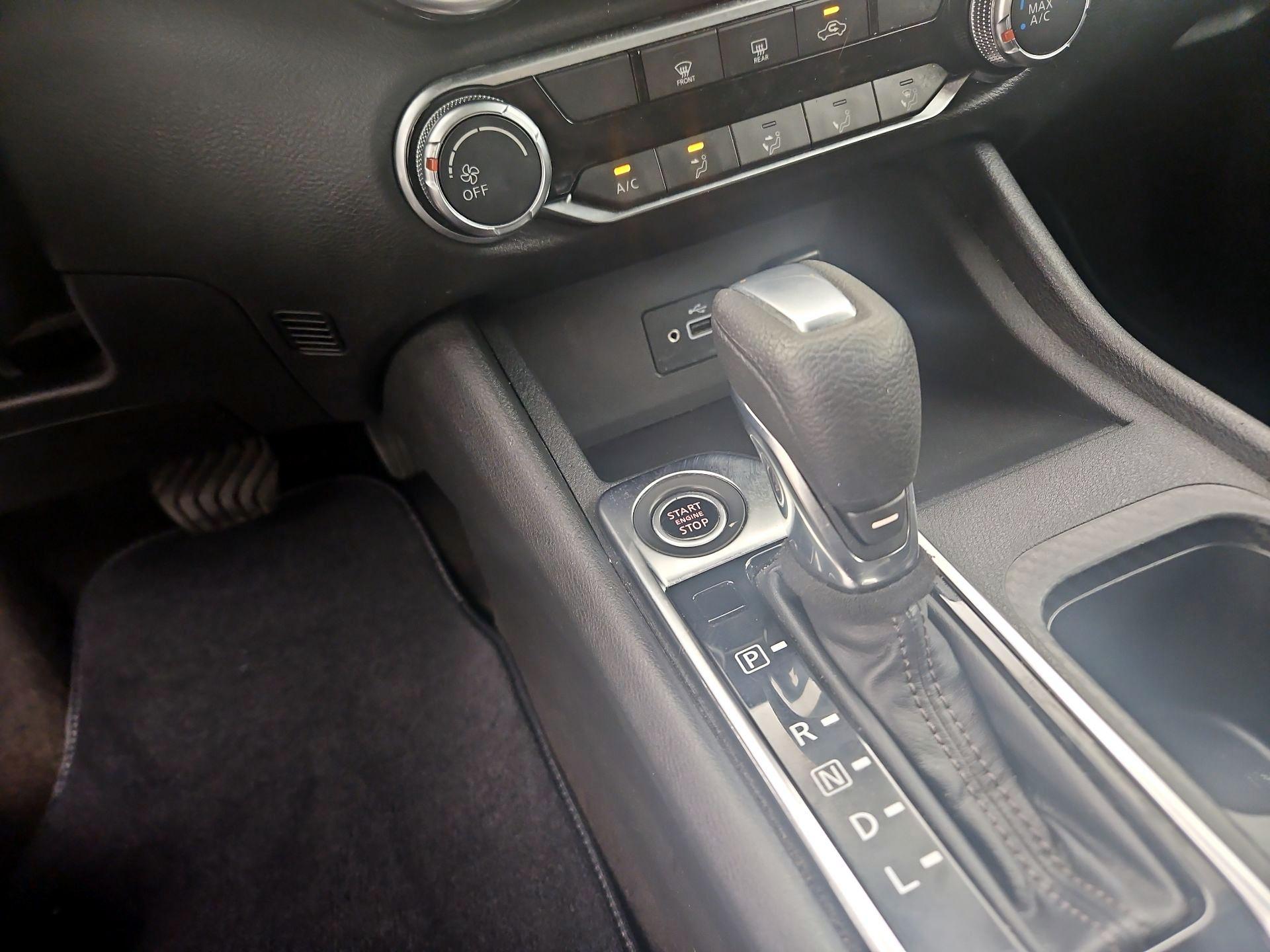 Thumbnail: 2020 Nissan Sentra - 15