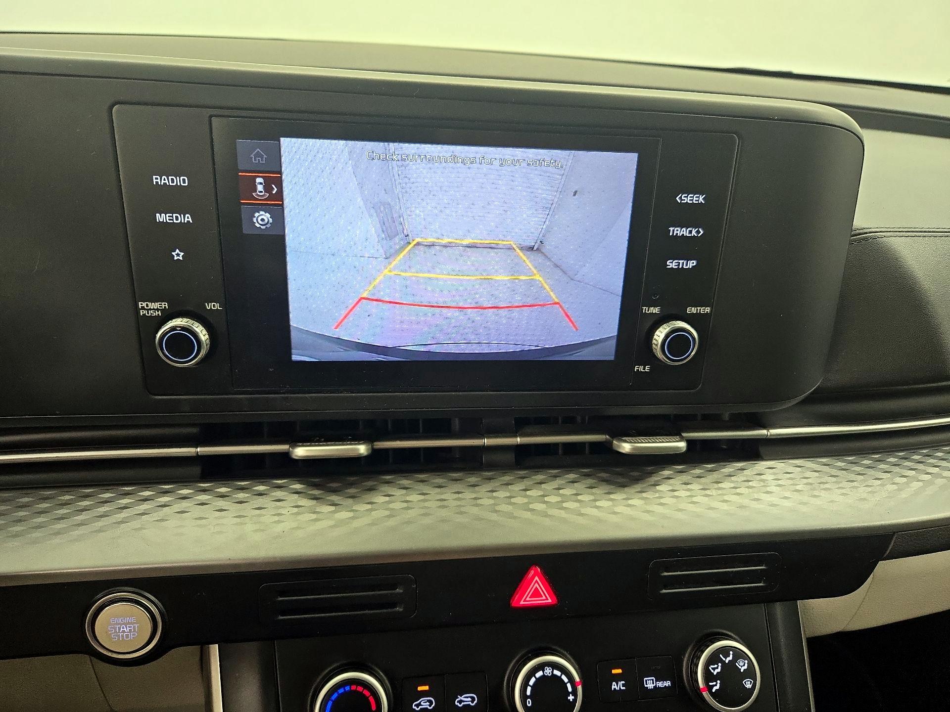 Thumbnail: 2023 Kia Carnival - 14
