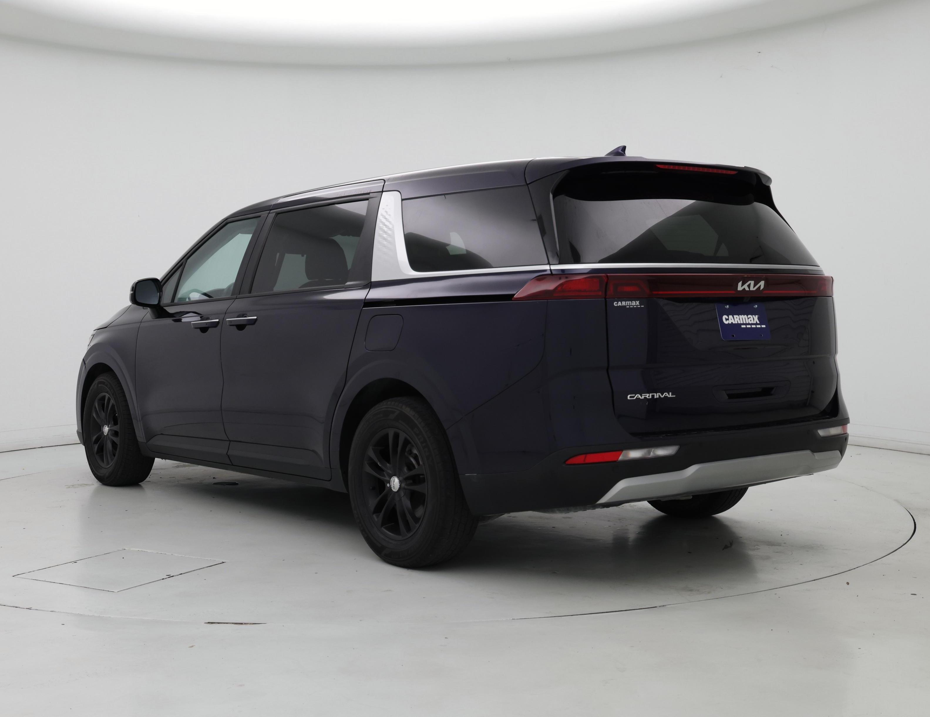 Thumbnail: 2023 Kia Carnival - 2