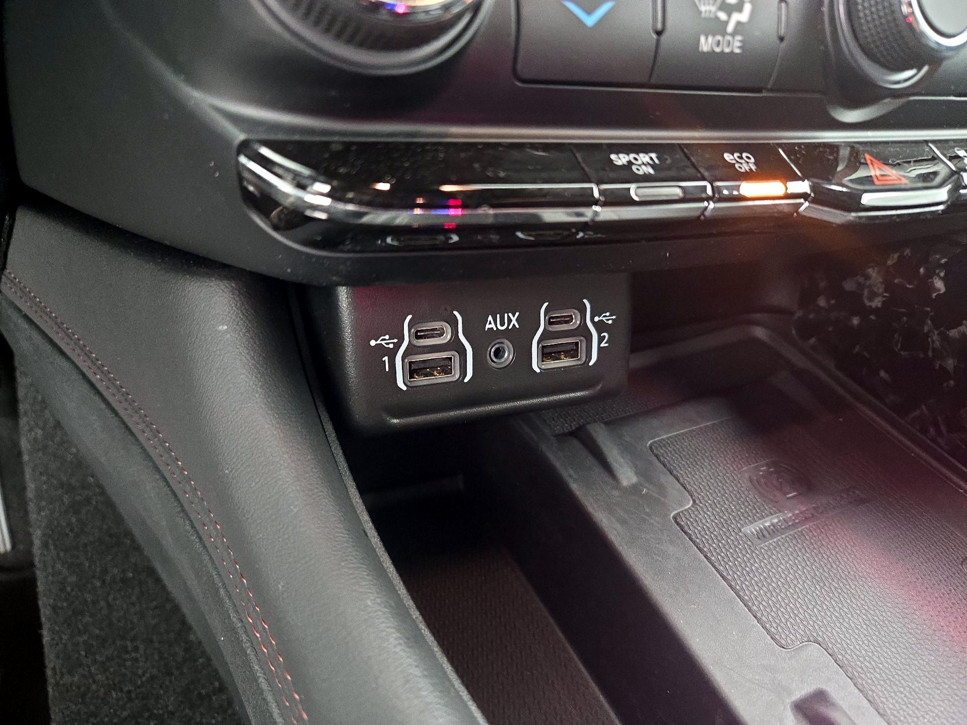 Thumbnail: 2022 Dodge Durango - 19