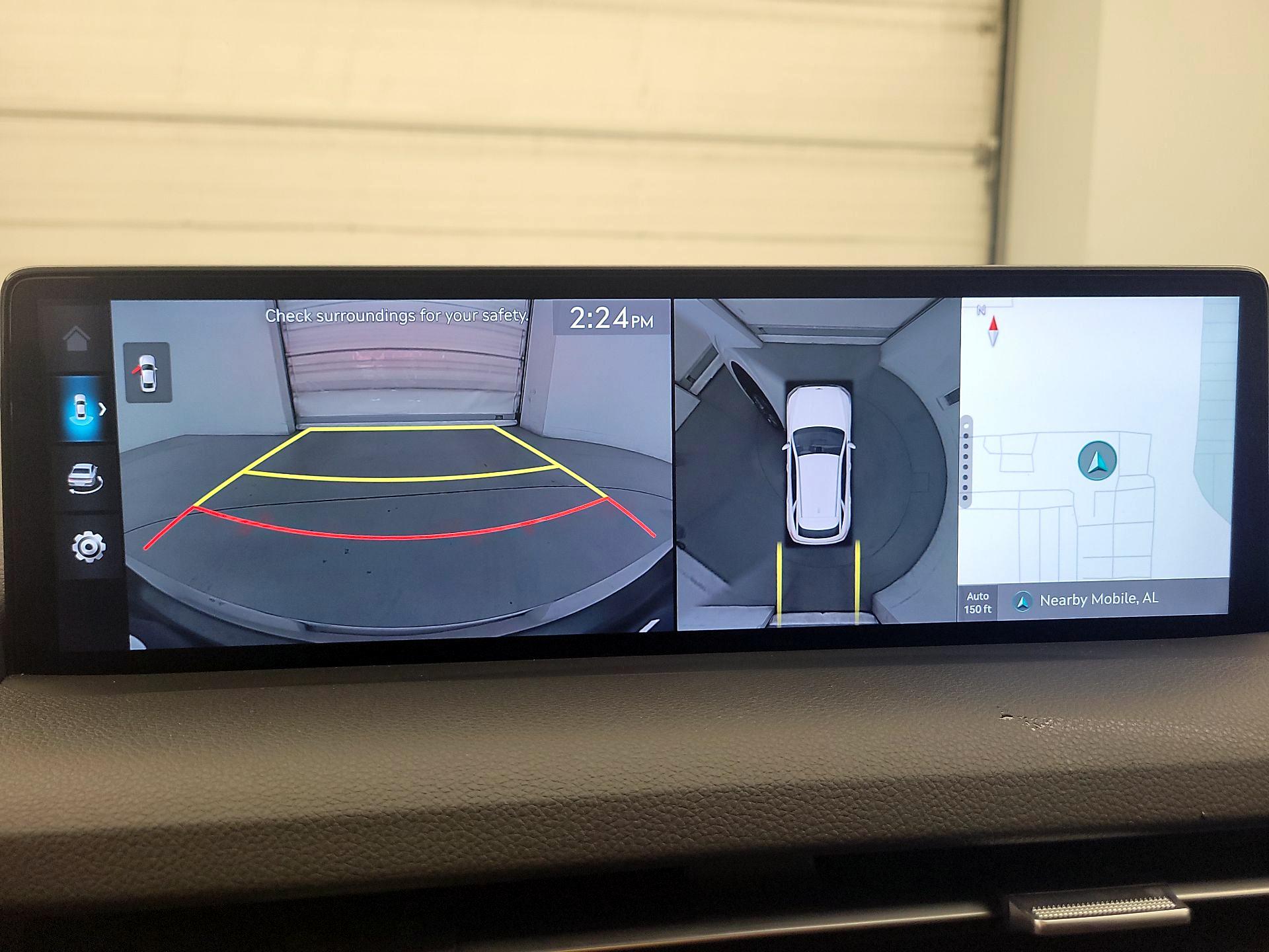 Thumbnail: 2023 Genesis GV70 - 14