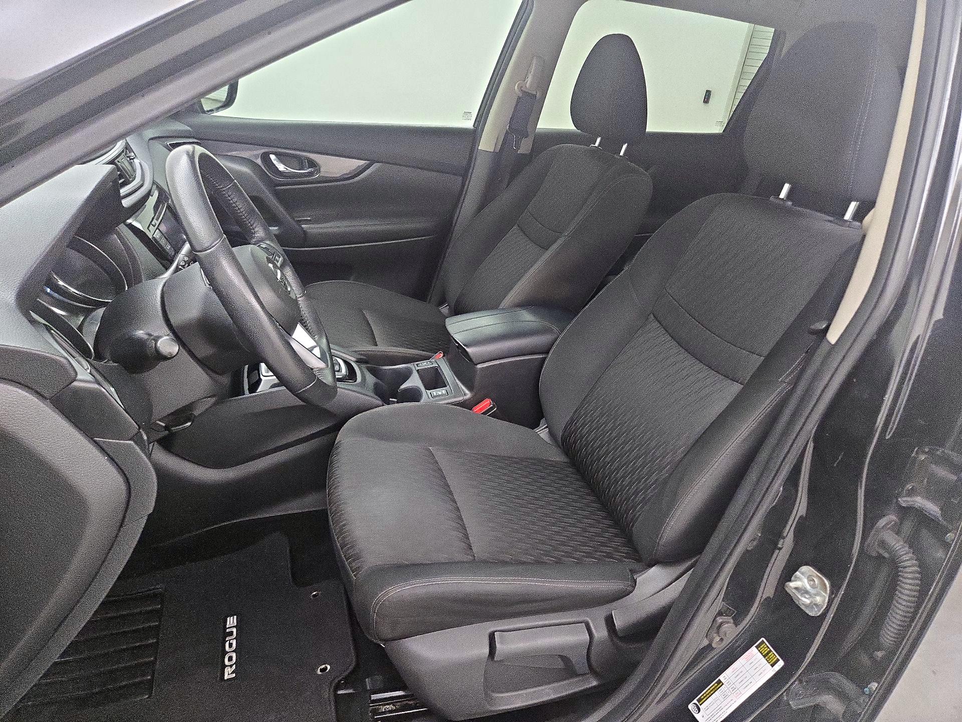Thumbnail: 2019 Nissan Rogue - 11
