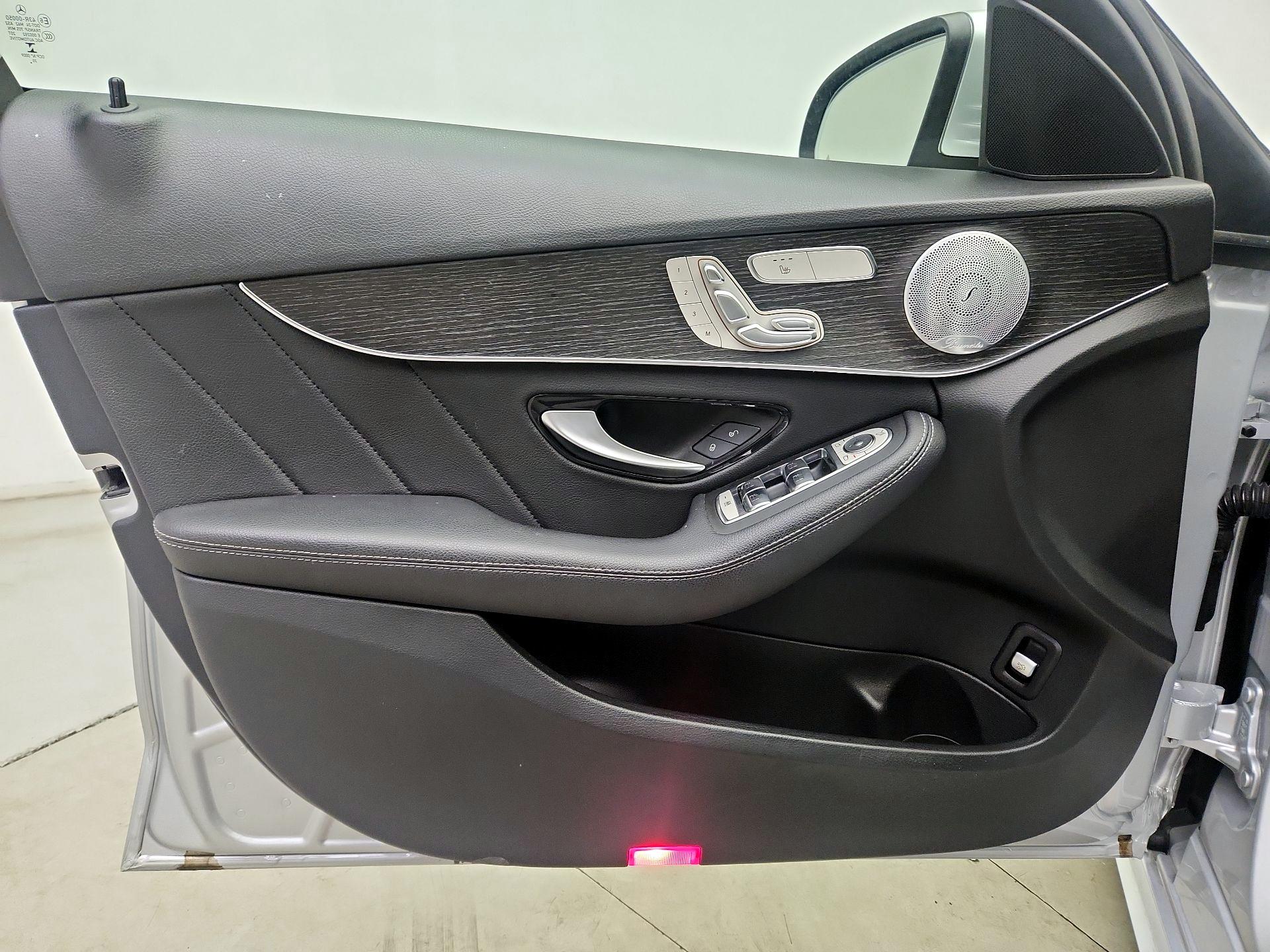 Thumbnail: 2021 Mercedes-Benz C-Class - 12