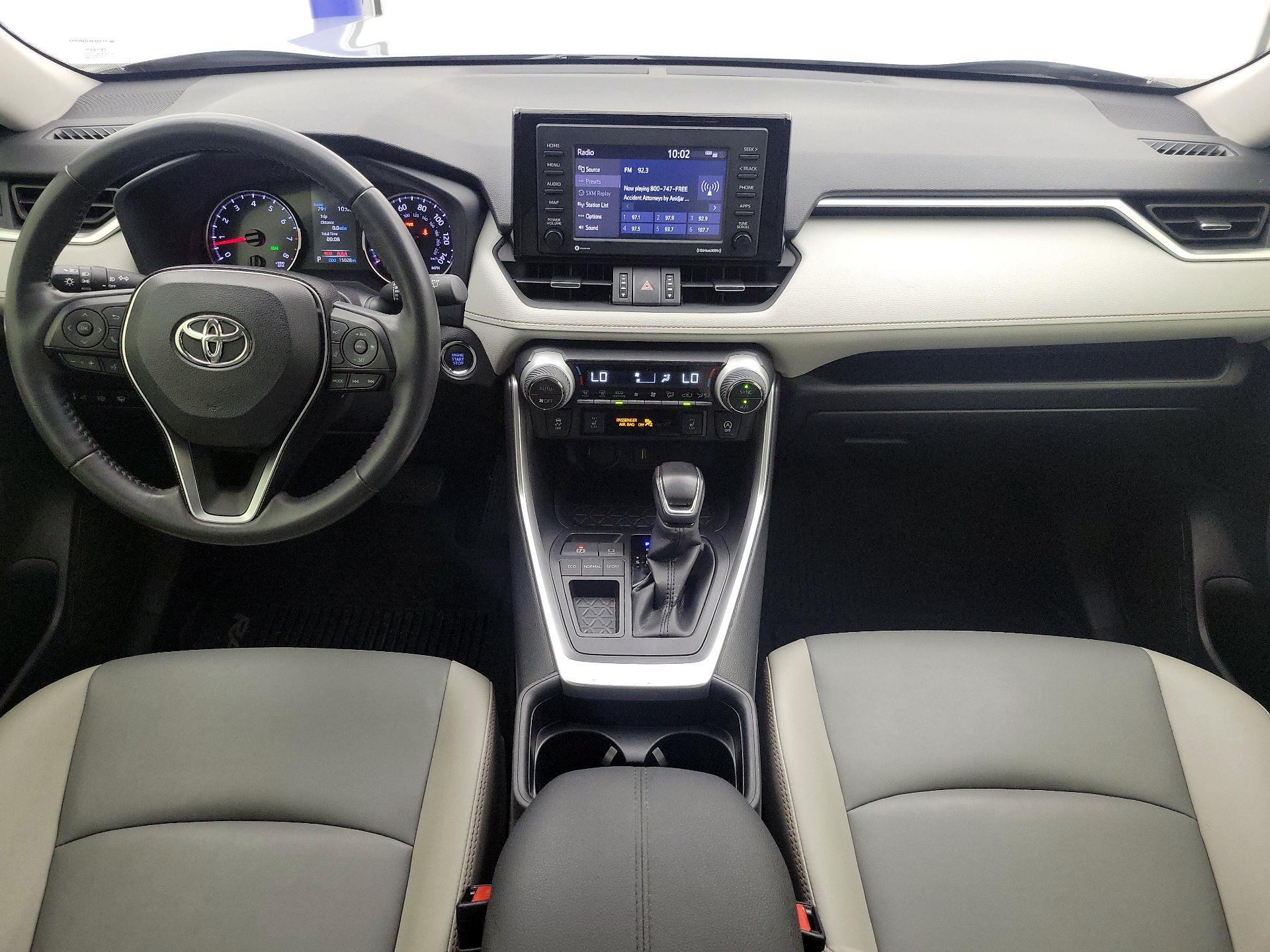 Thumbnail: 2020 Toyota RAV4 - 9