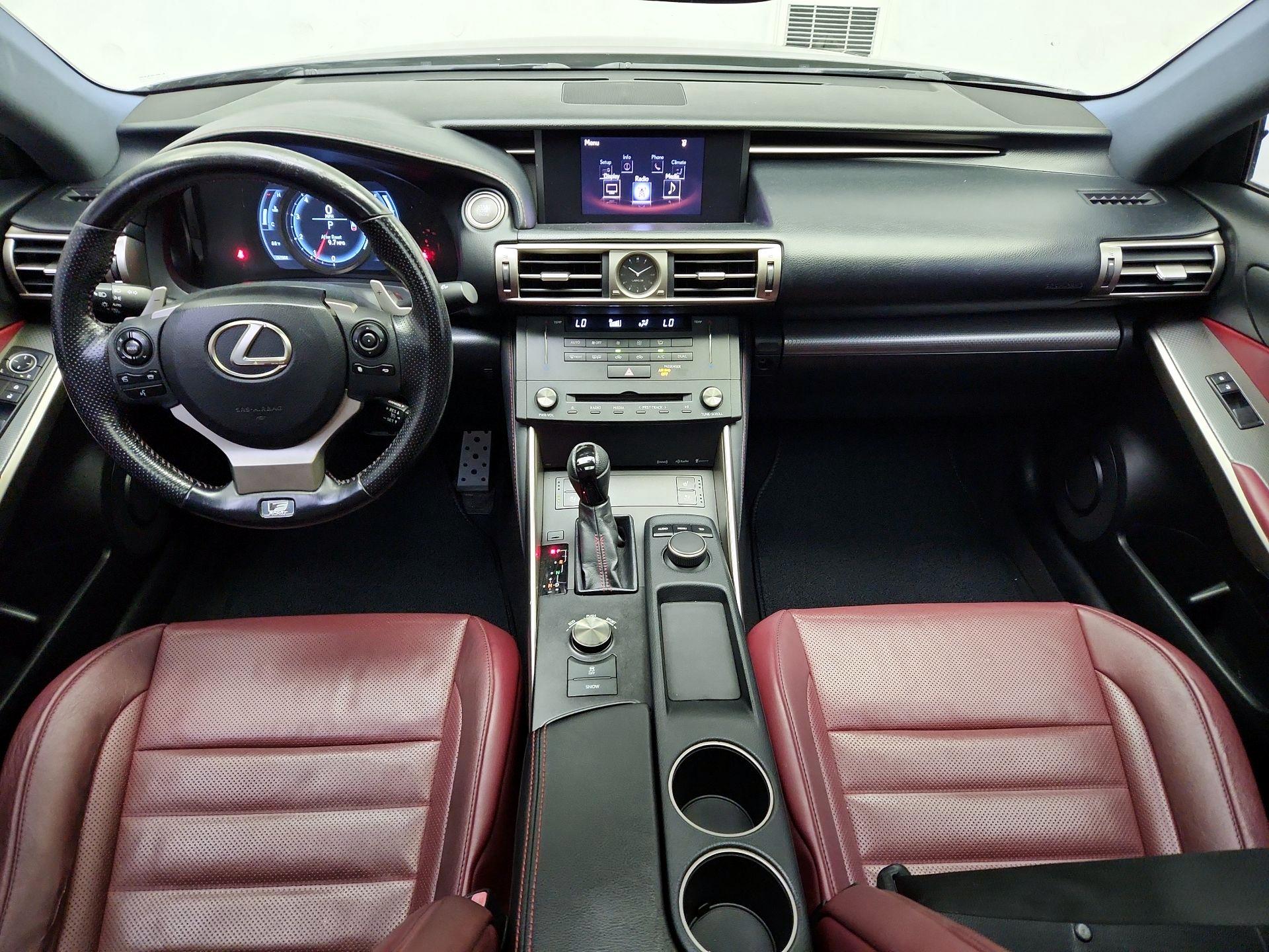 Thumbnail: 2016 Lexus IS - 9