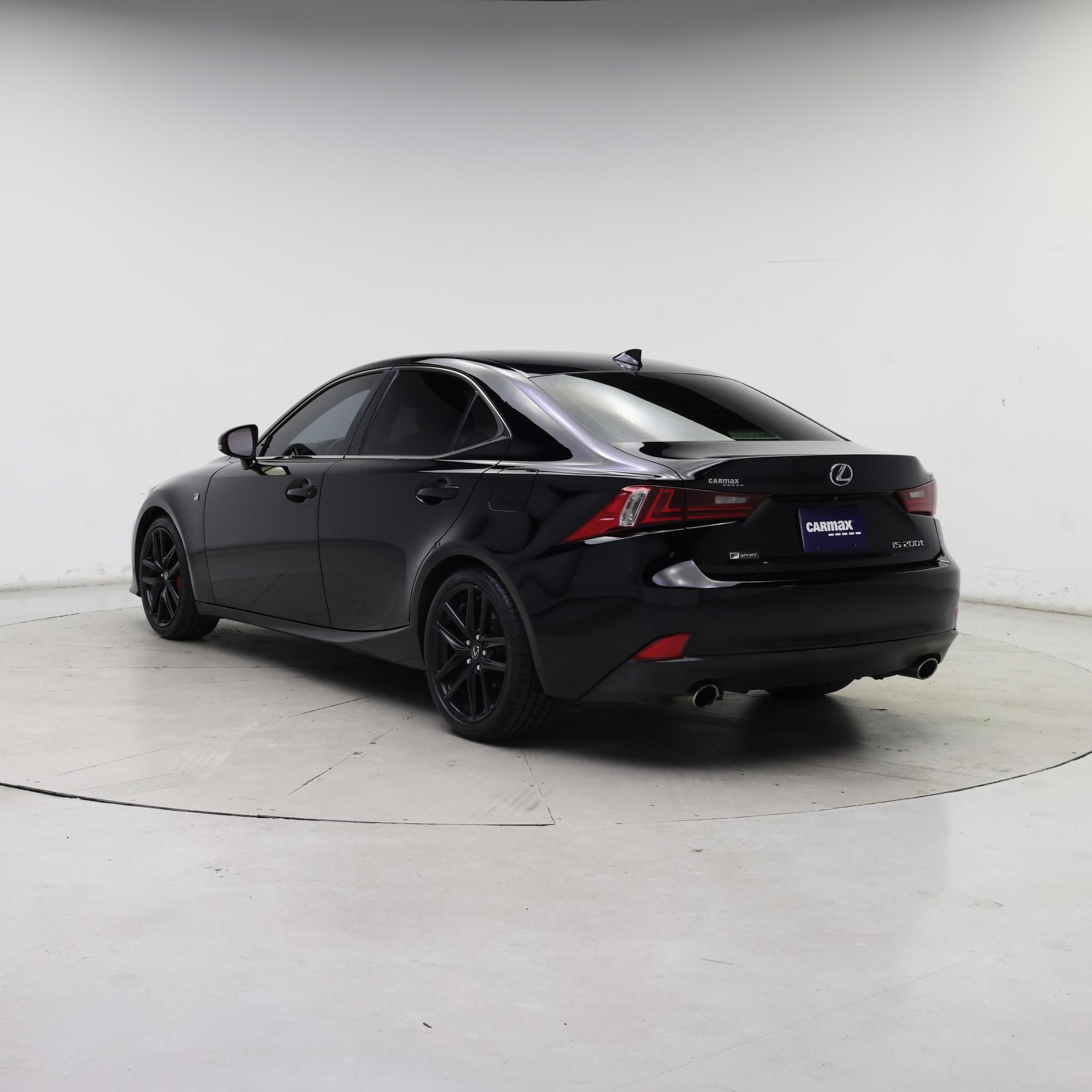 Thumbnail: 2016 Lexus IS - 2