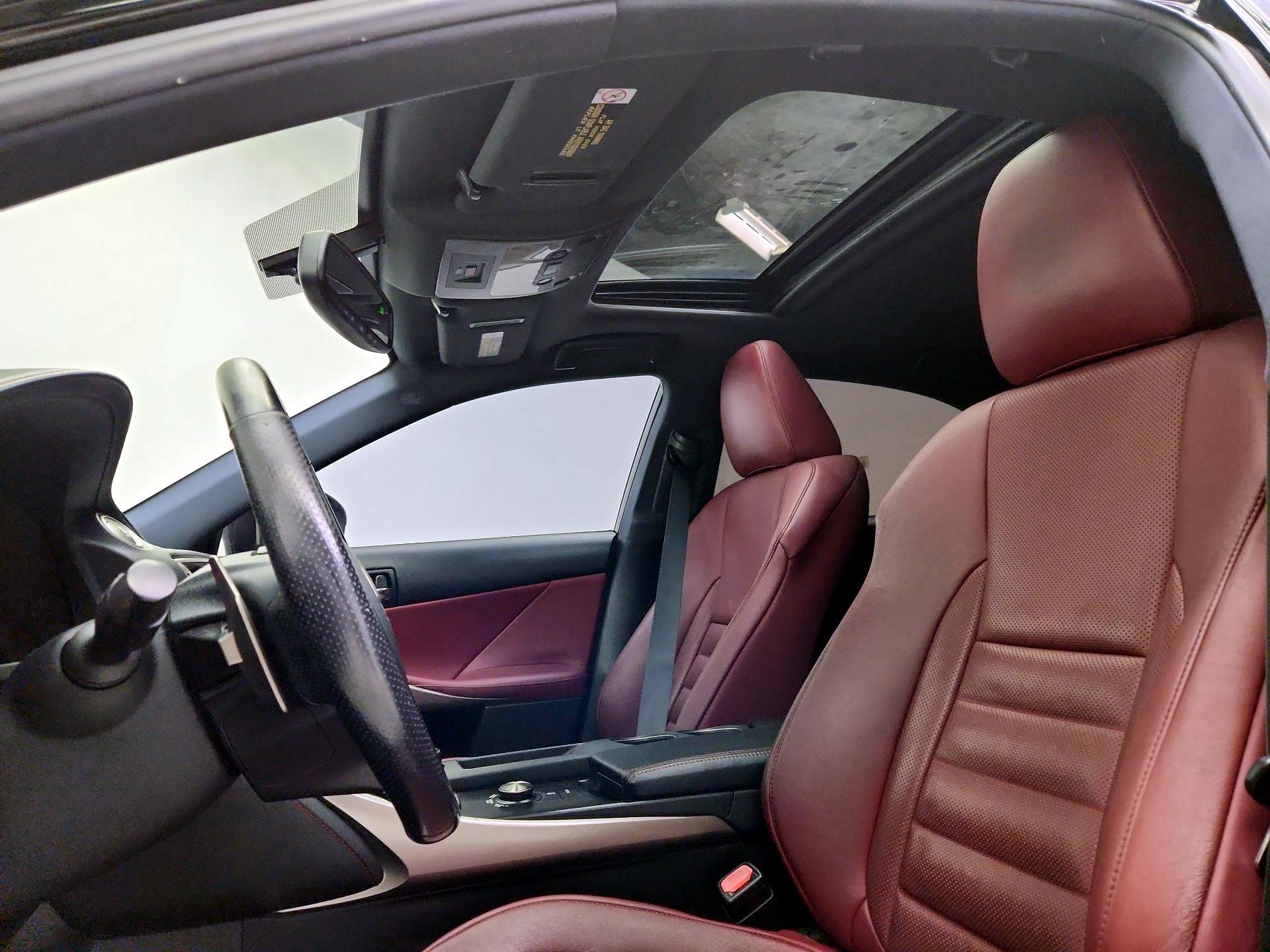 Thumbnail: 2016 Lexus IS - 19