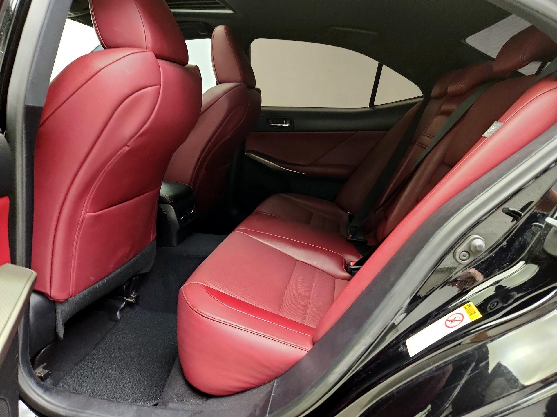 Thumbnail: 2016 Lexus IS - 20