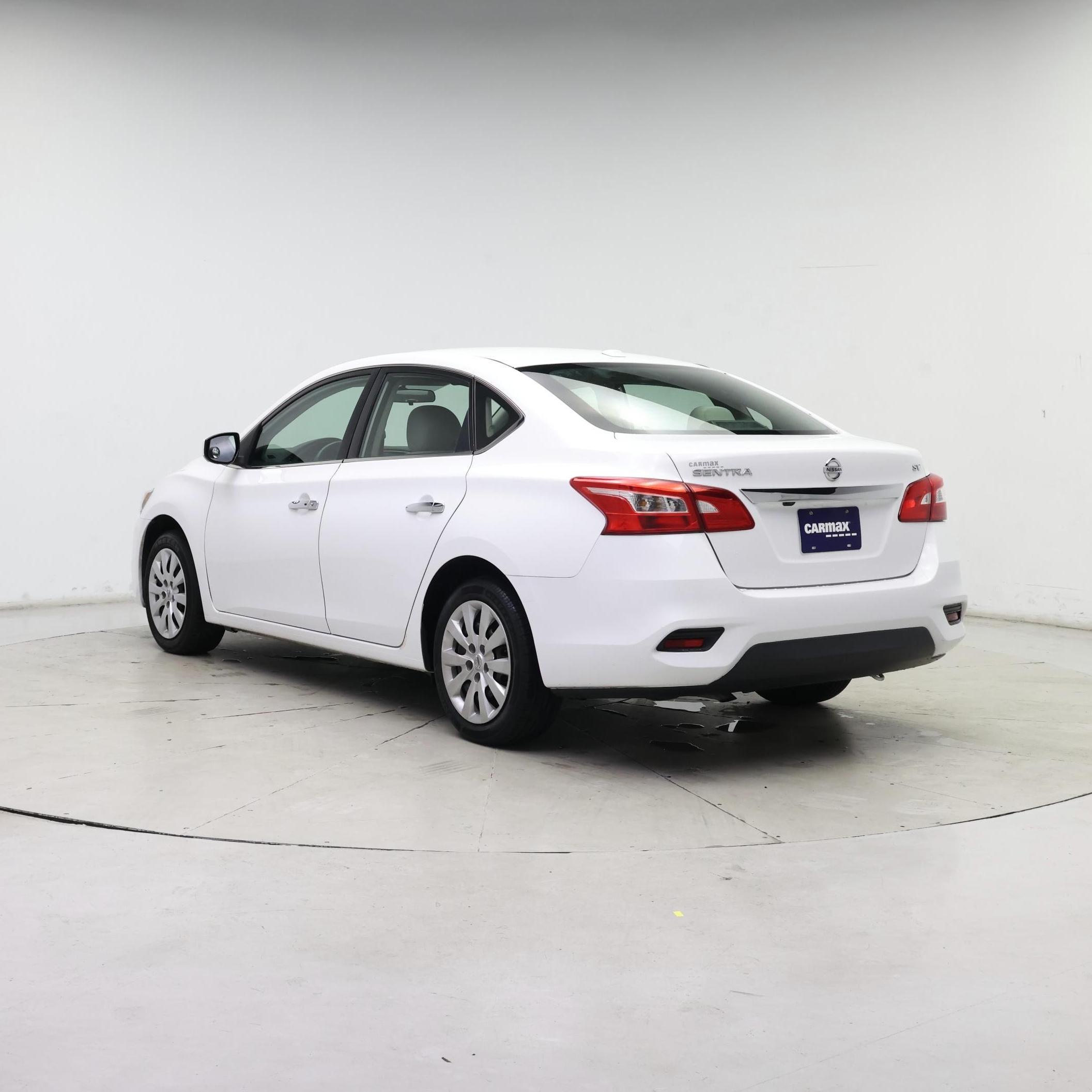 Thumbnail: 2017 Nissan Sentra - 2