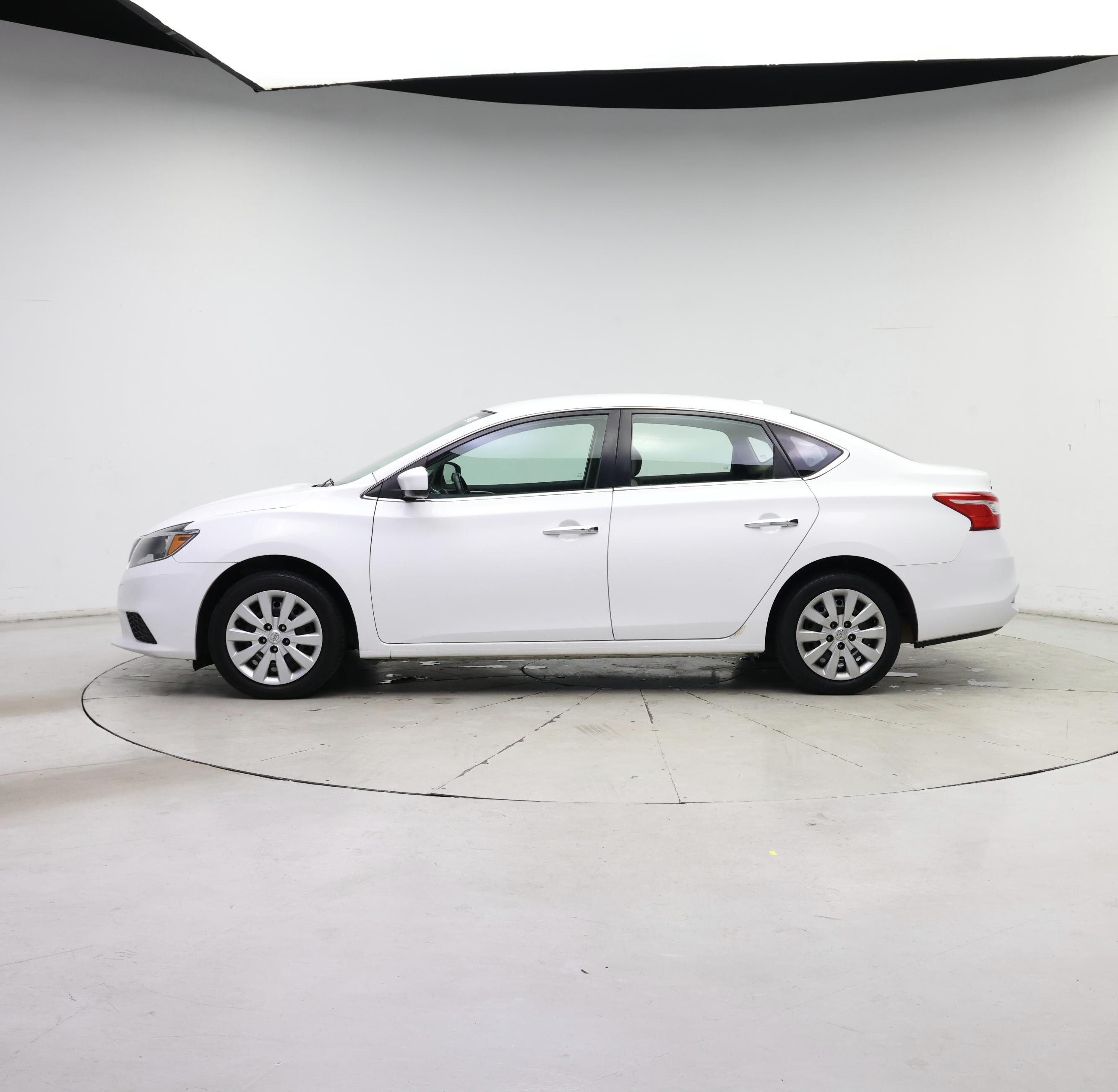 Thumbnail: 2017 Nissan Sentra - 3