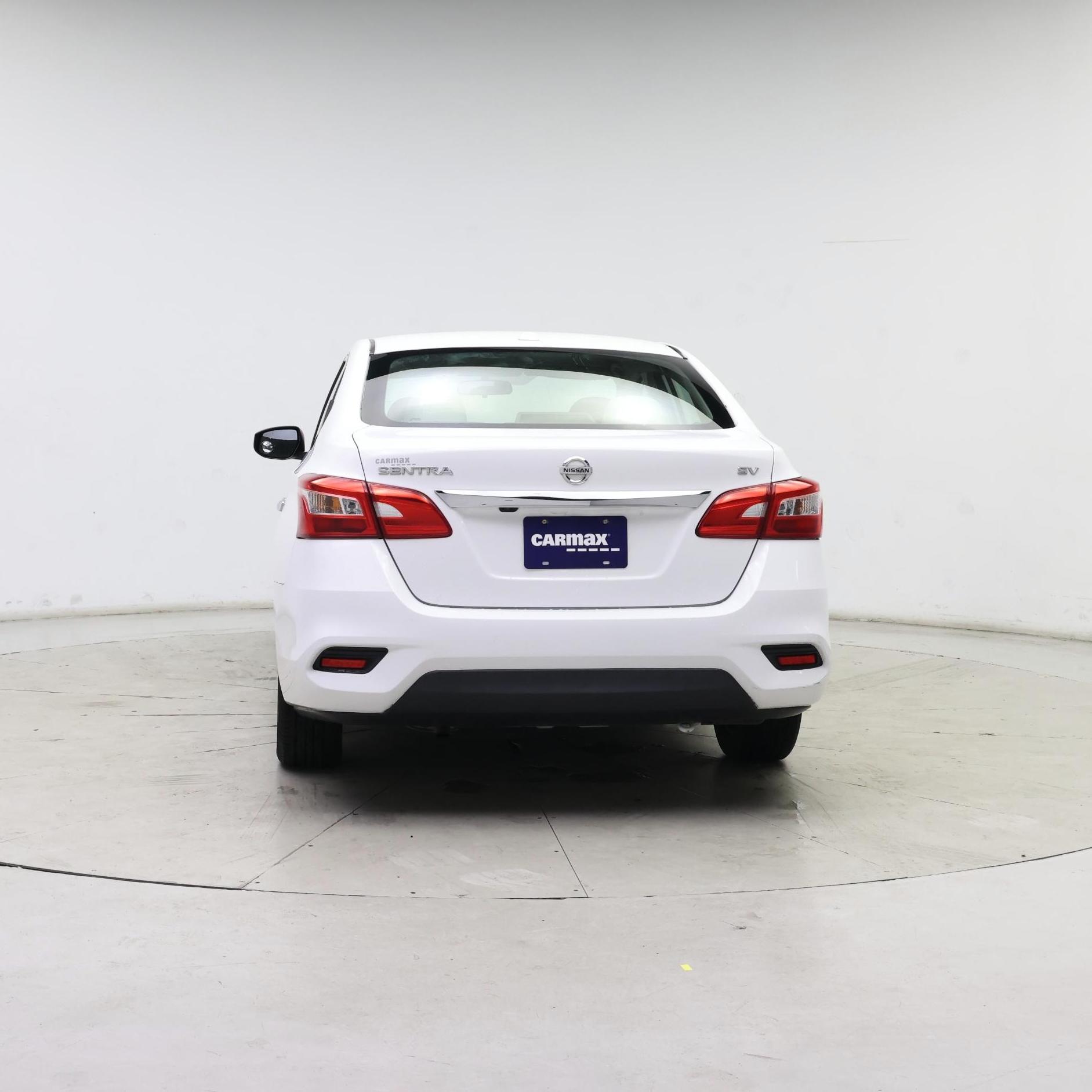 Thumbnail: 2017 Nissan Sentra - 6
