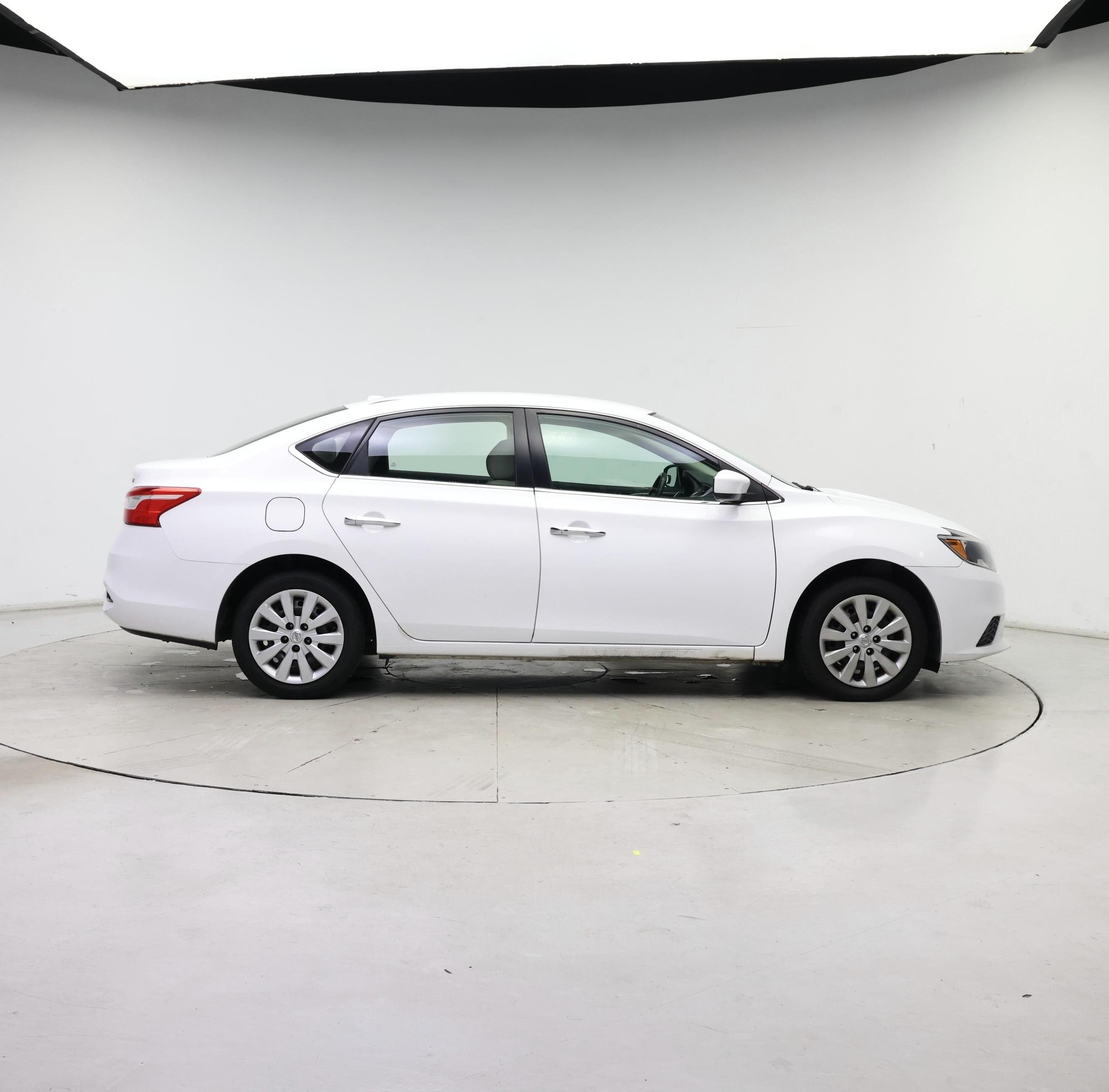 Thumbnail: 2017 Nissan Sentra - 7
