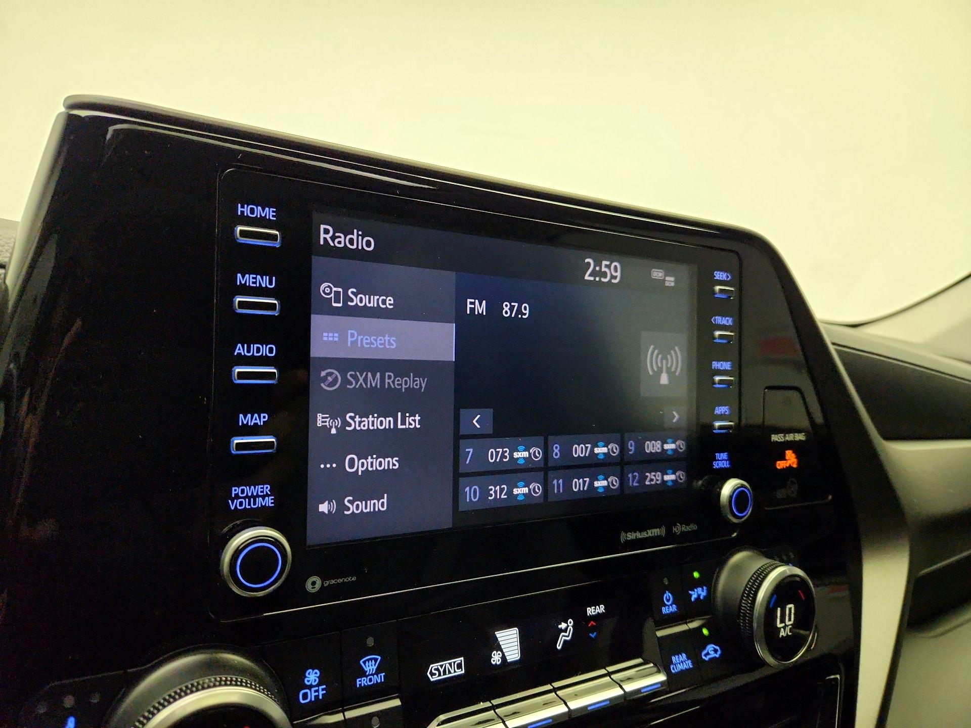 Thumbnail: 2021 Toyota Highlander - 15