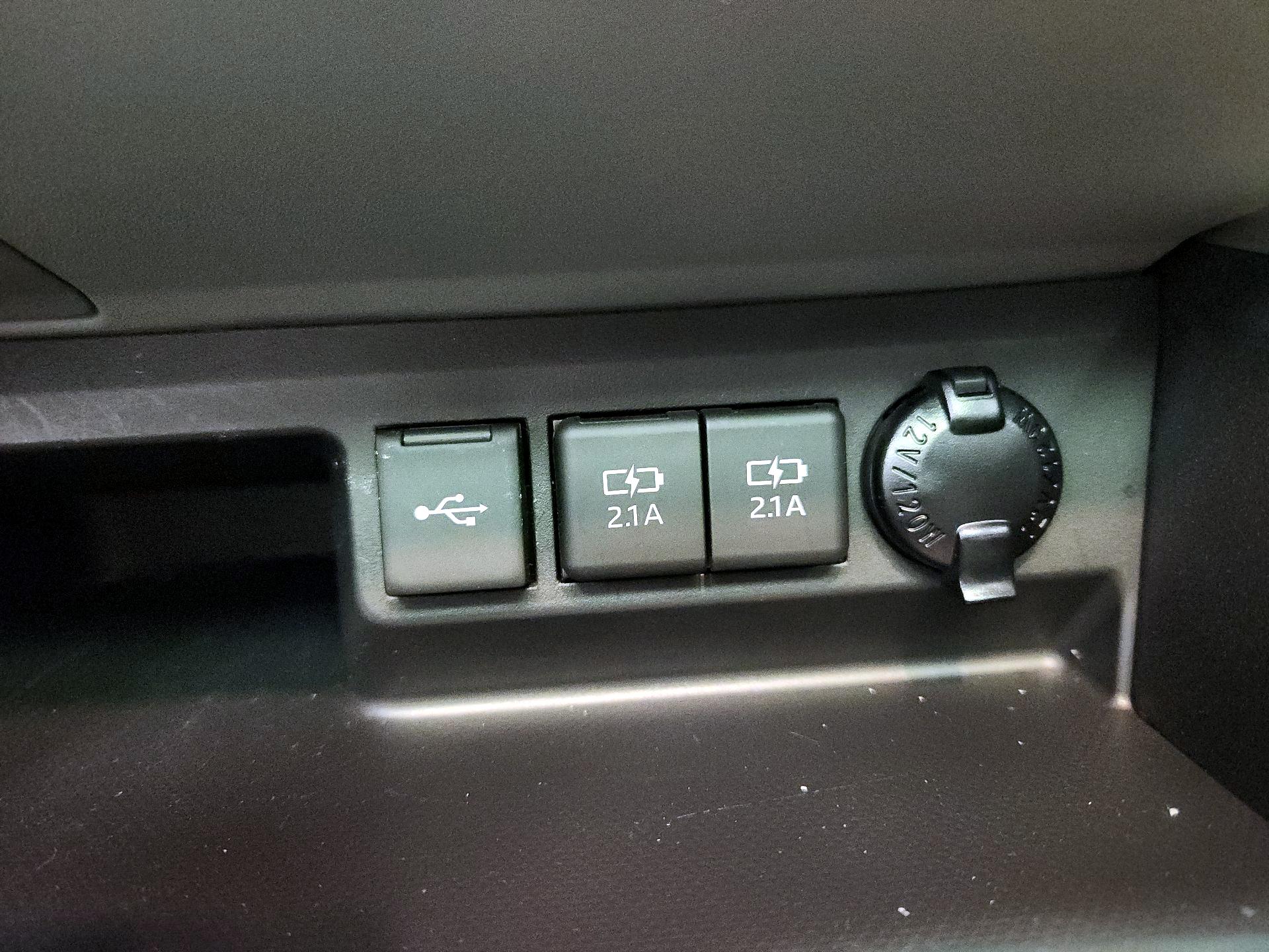Thumbnail: 2021 Toyota Highlander - 18