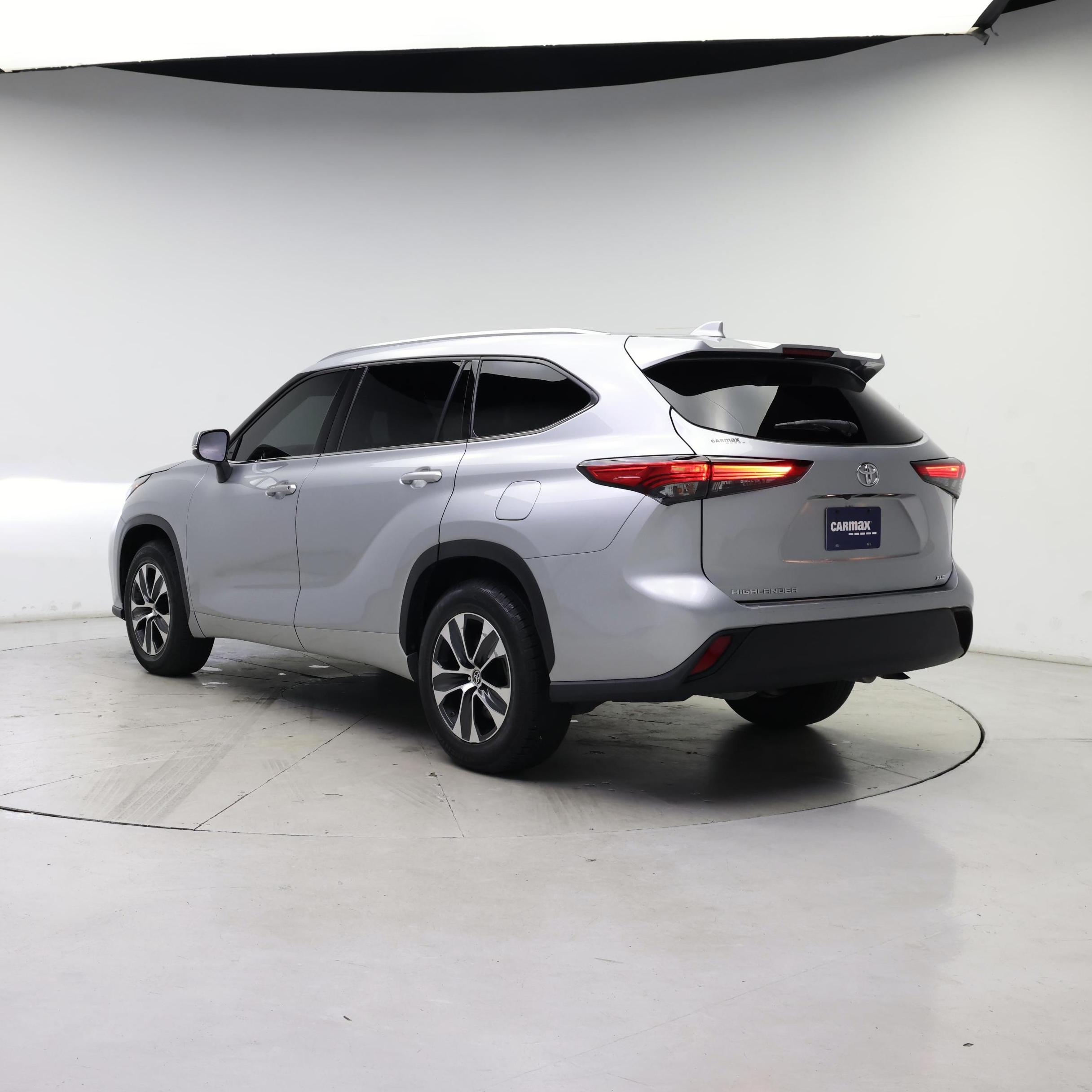 Thumbnail: 2021 Toyota Highlander - 2