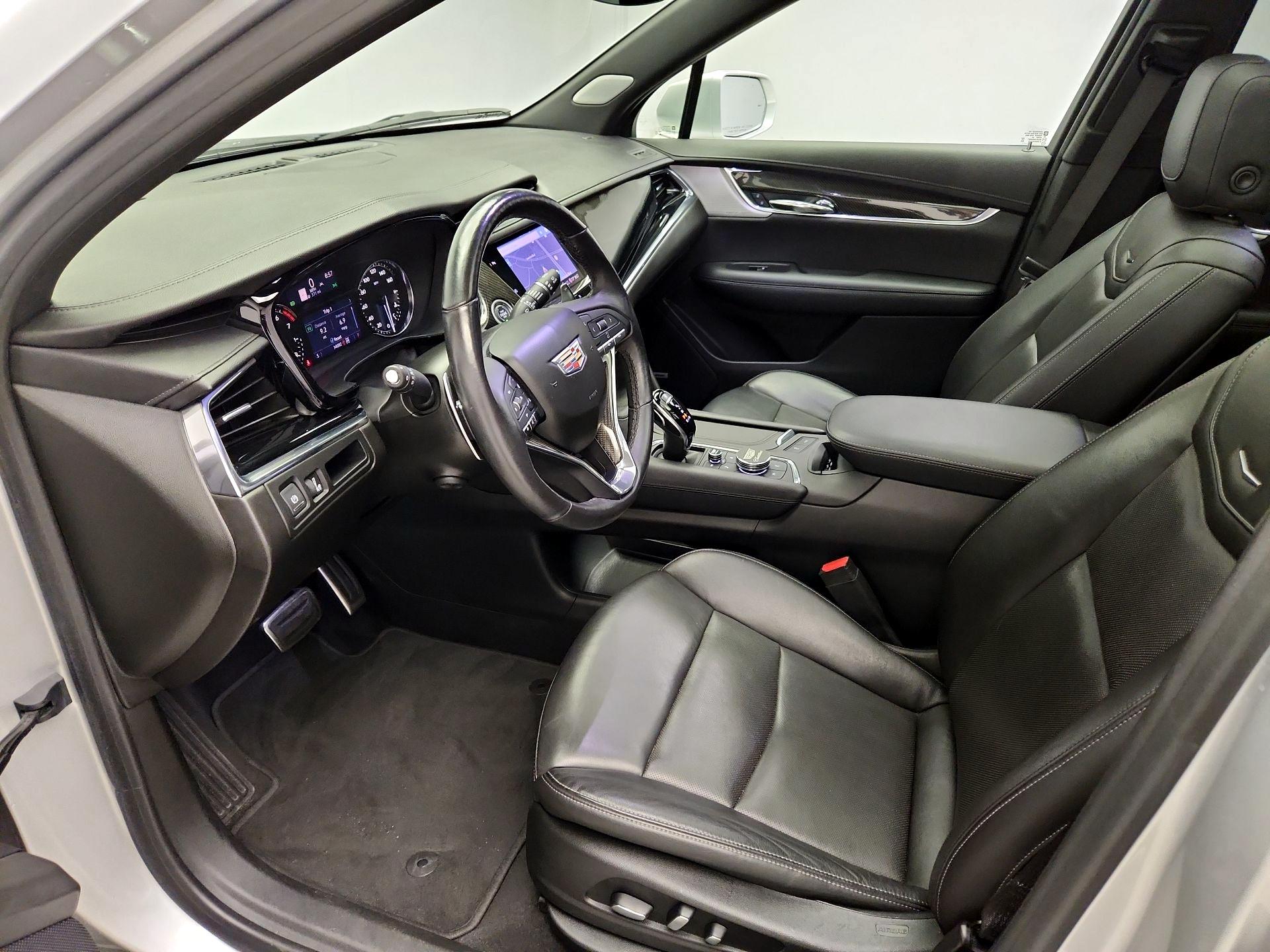 Thumbnail: 2020 Cadillac XT6 - 11
