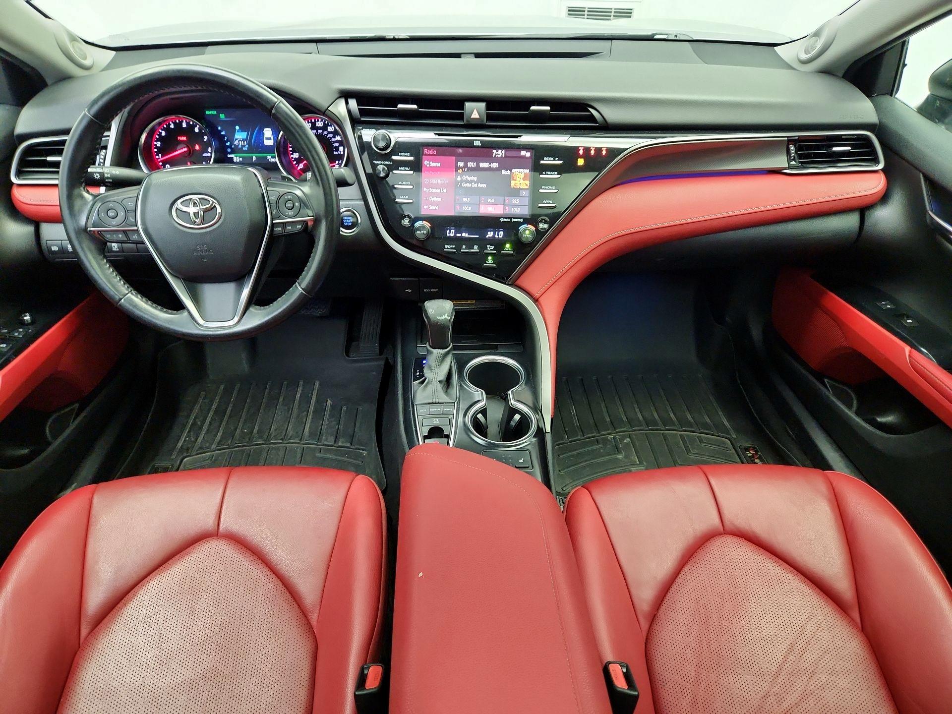 Thumbnail: 2020 Toyota Camry - 9