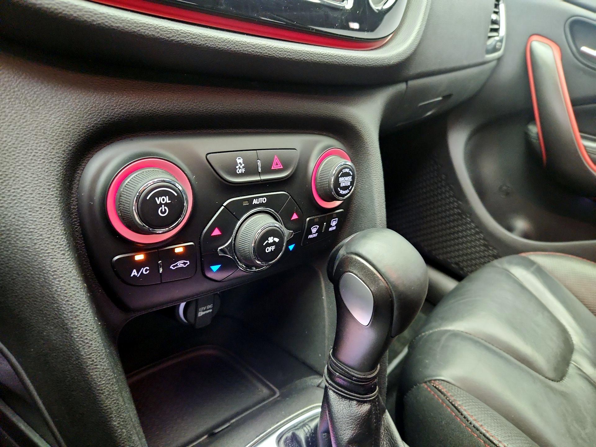 Thumbnail: 2015 Dodge Dart - 16