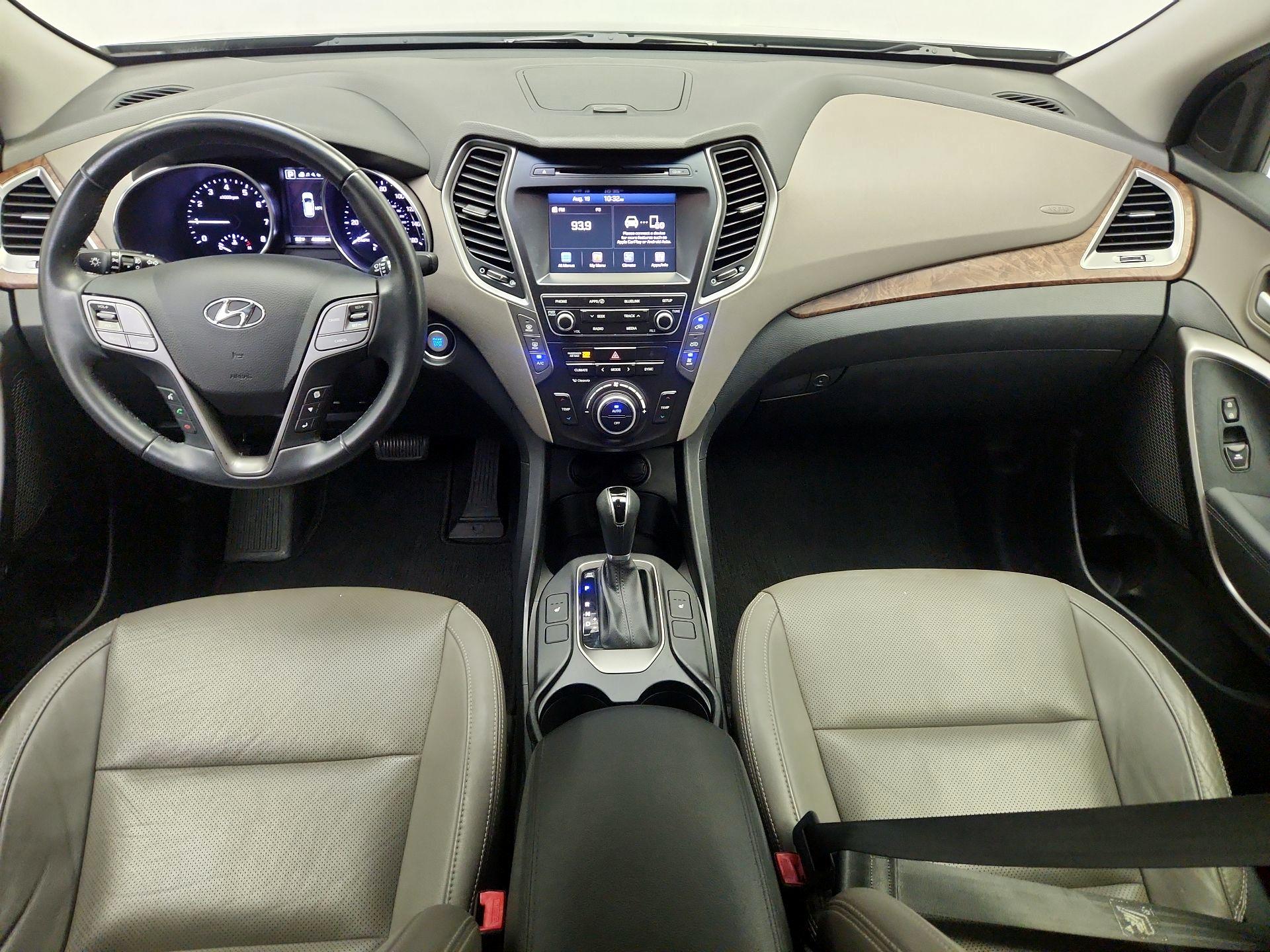 Thumbnail: 2017 Hyundai Santa Fe - 9