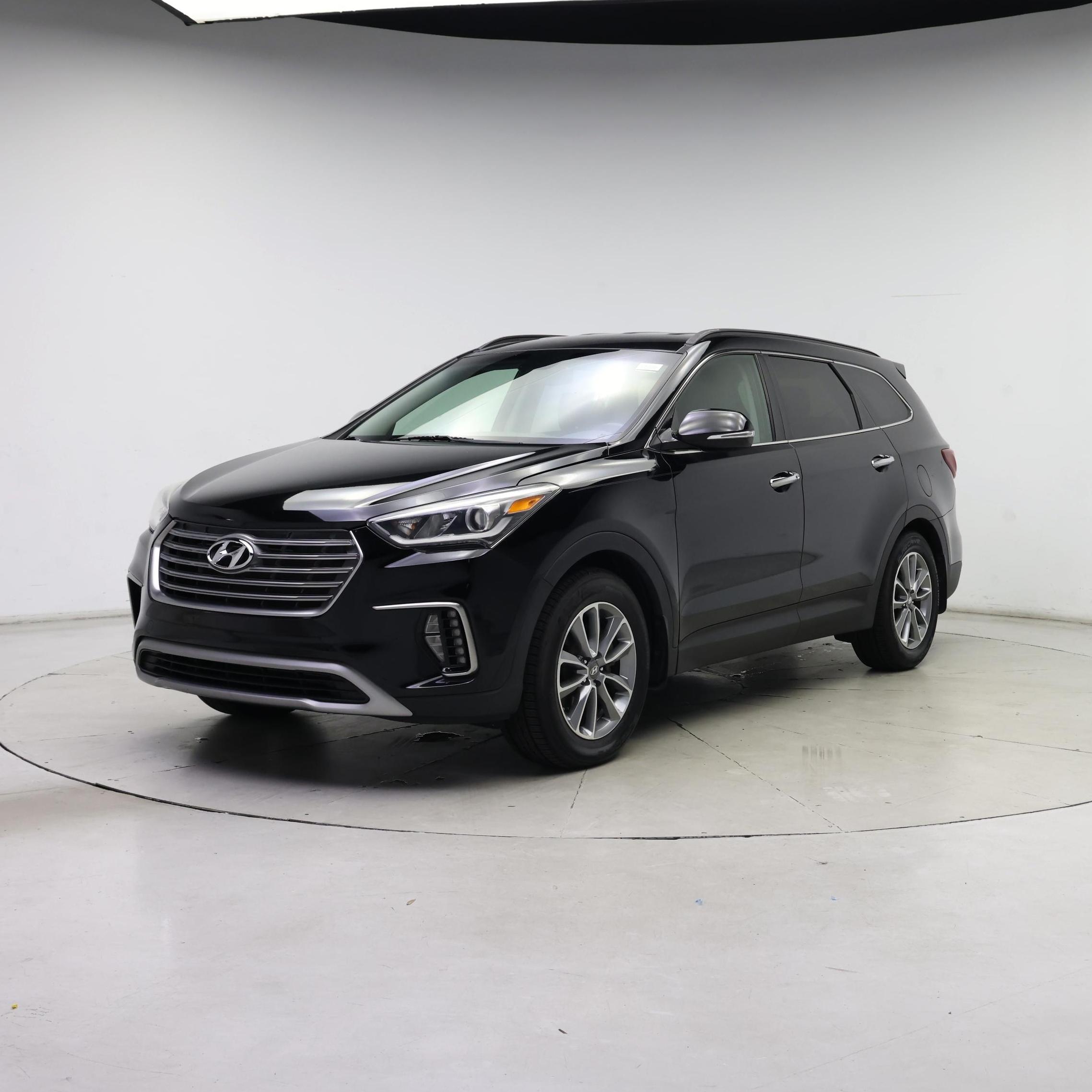 Thumbnail: 2017 Hyundai Santa Fe - 4
