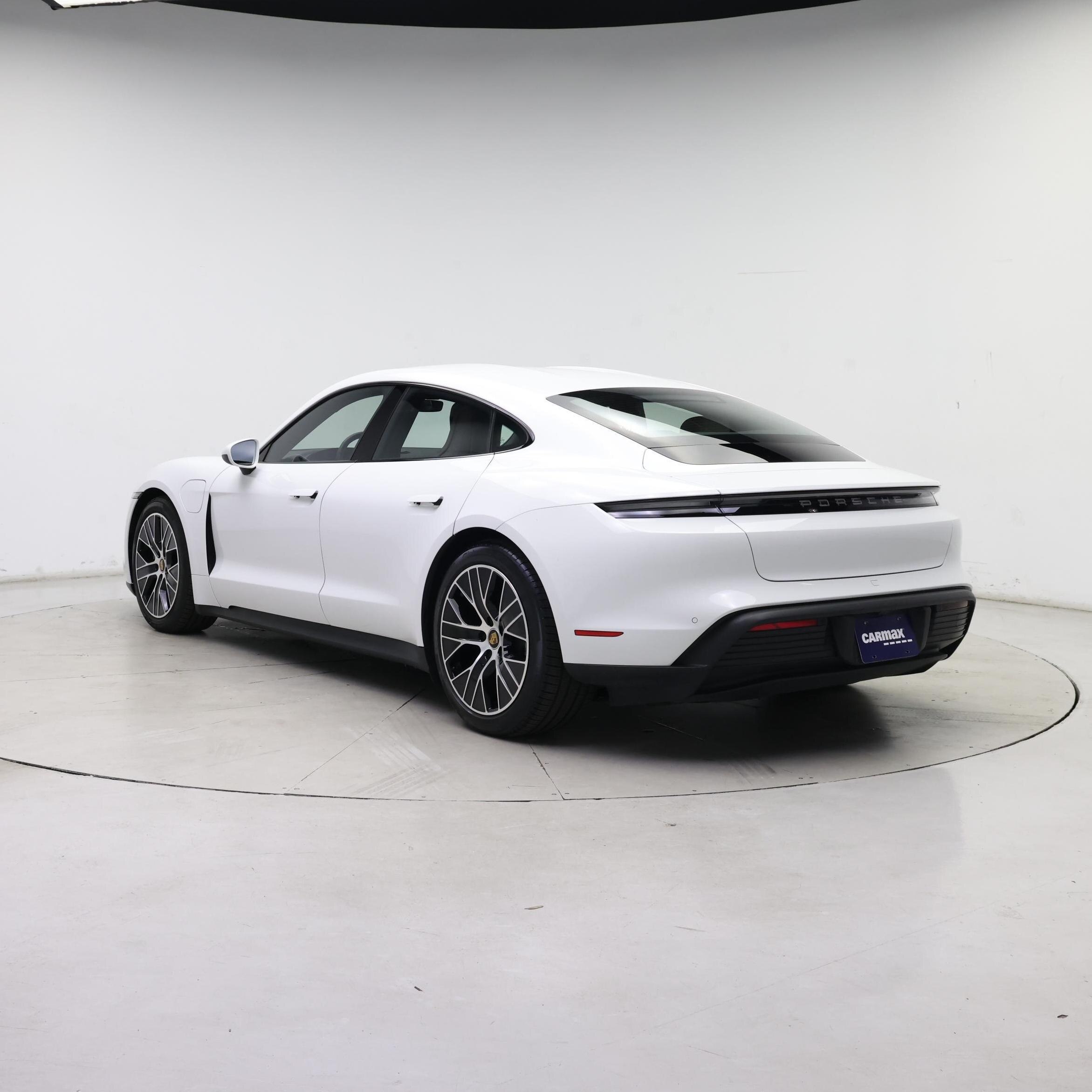 Thumbnail: 2022 Porsche Taycan - 2