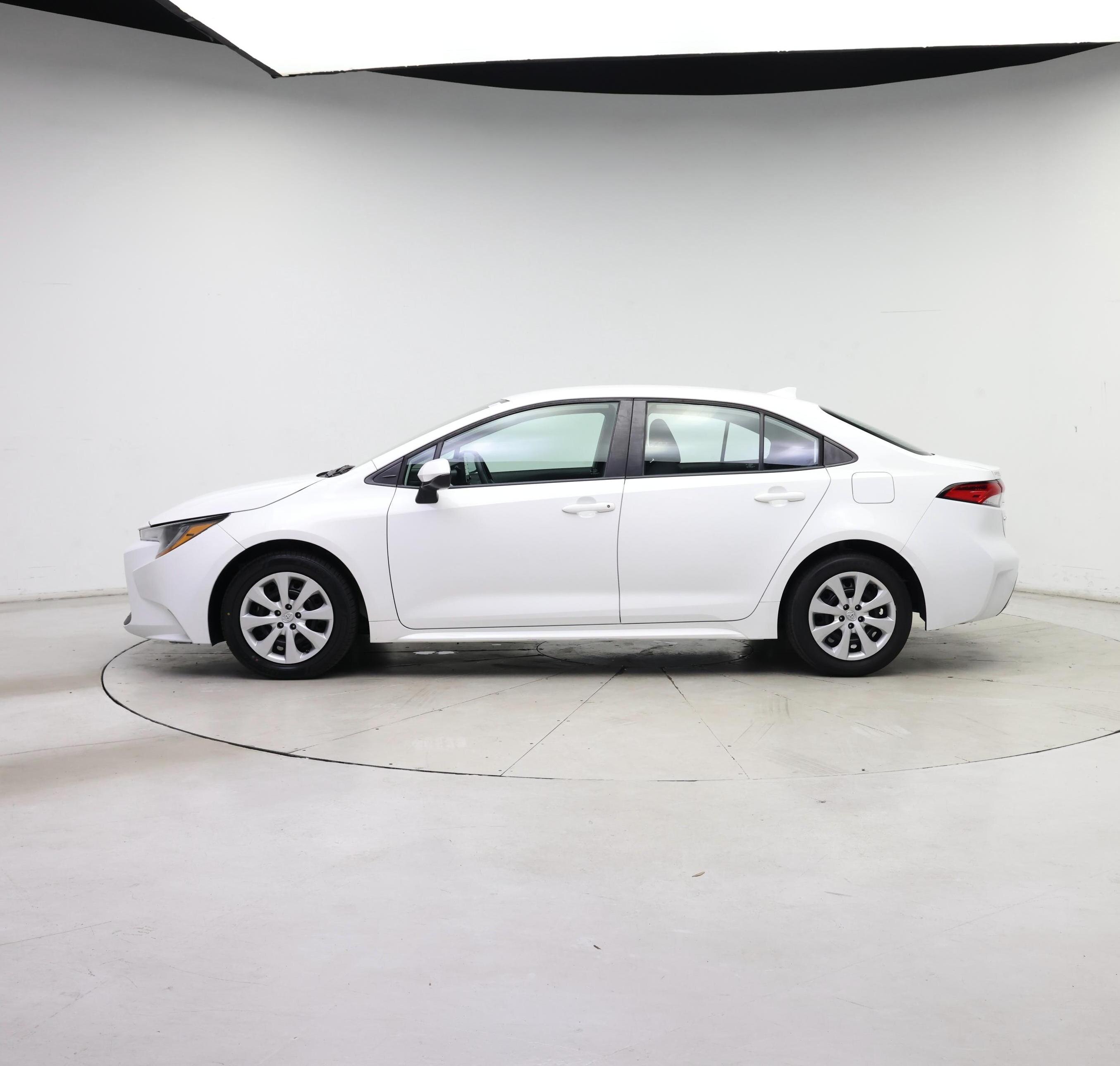 Thumbnail: 2022 Toyota Corolla - 3