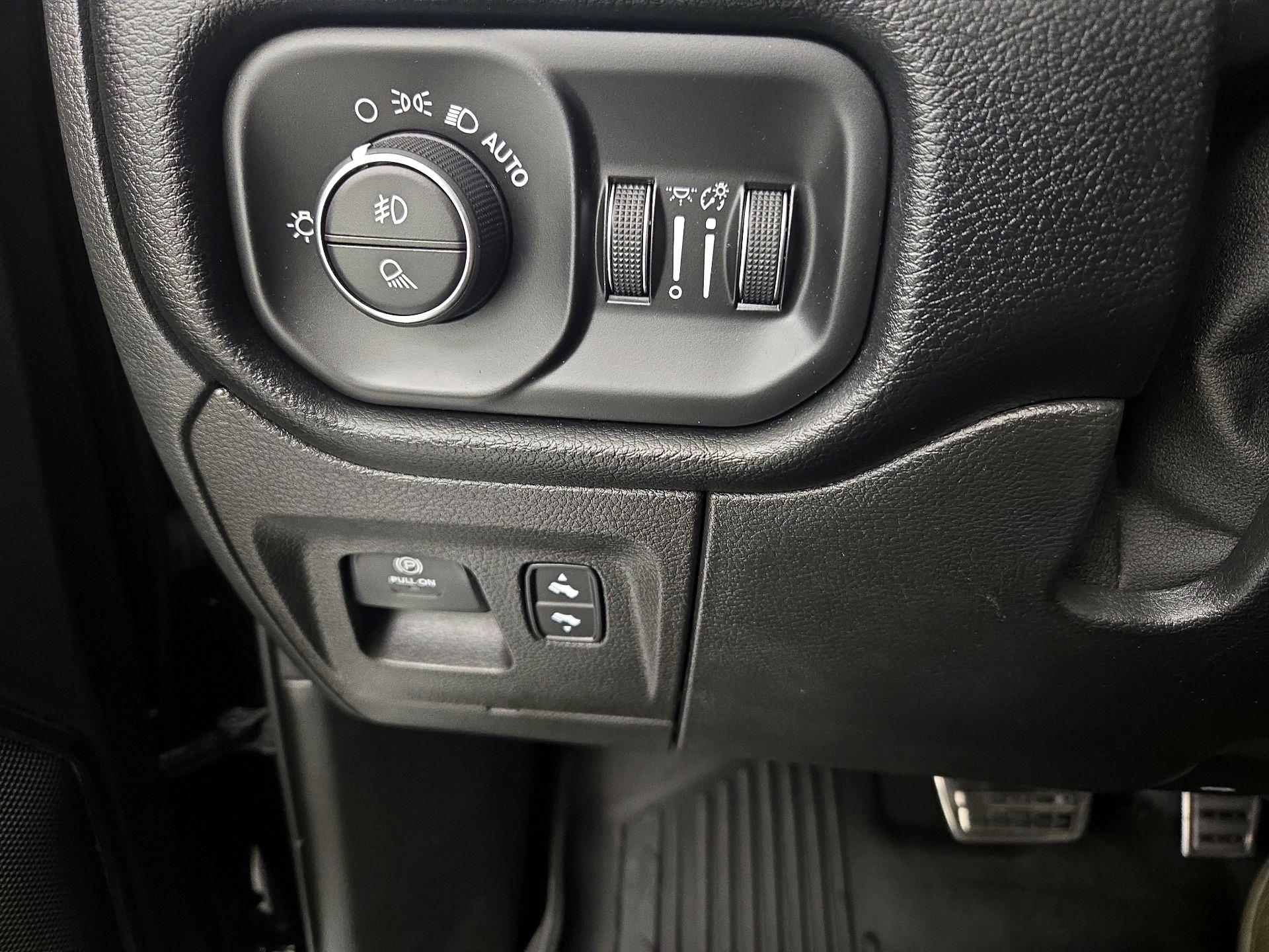 Thumbnail: 2022 RAM 1500 - 13