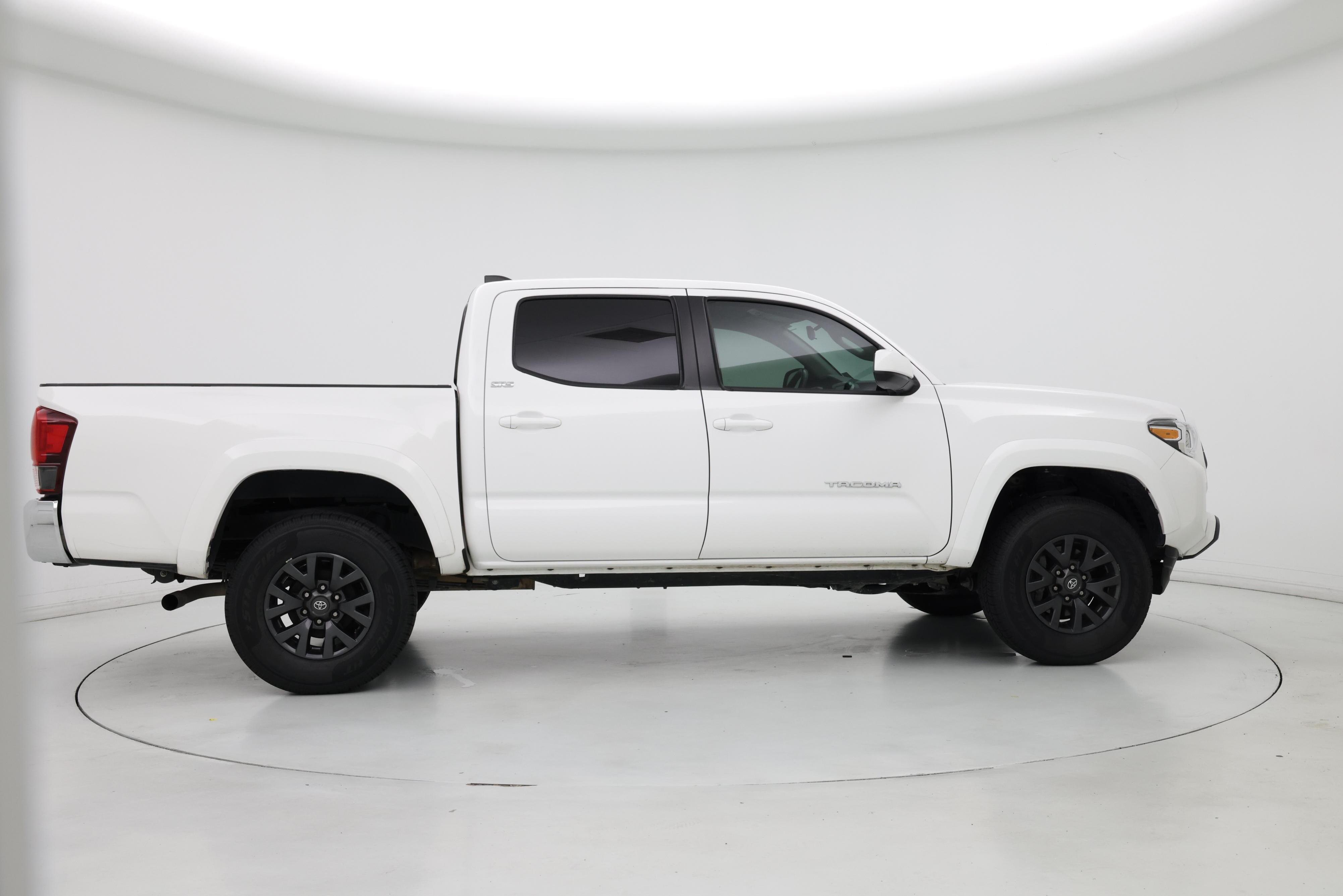 Thumbnail: 2022 Toyota Tacoma - 7